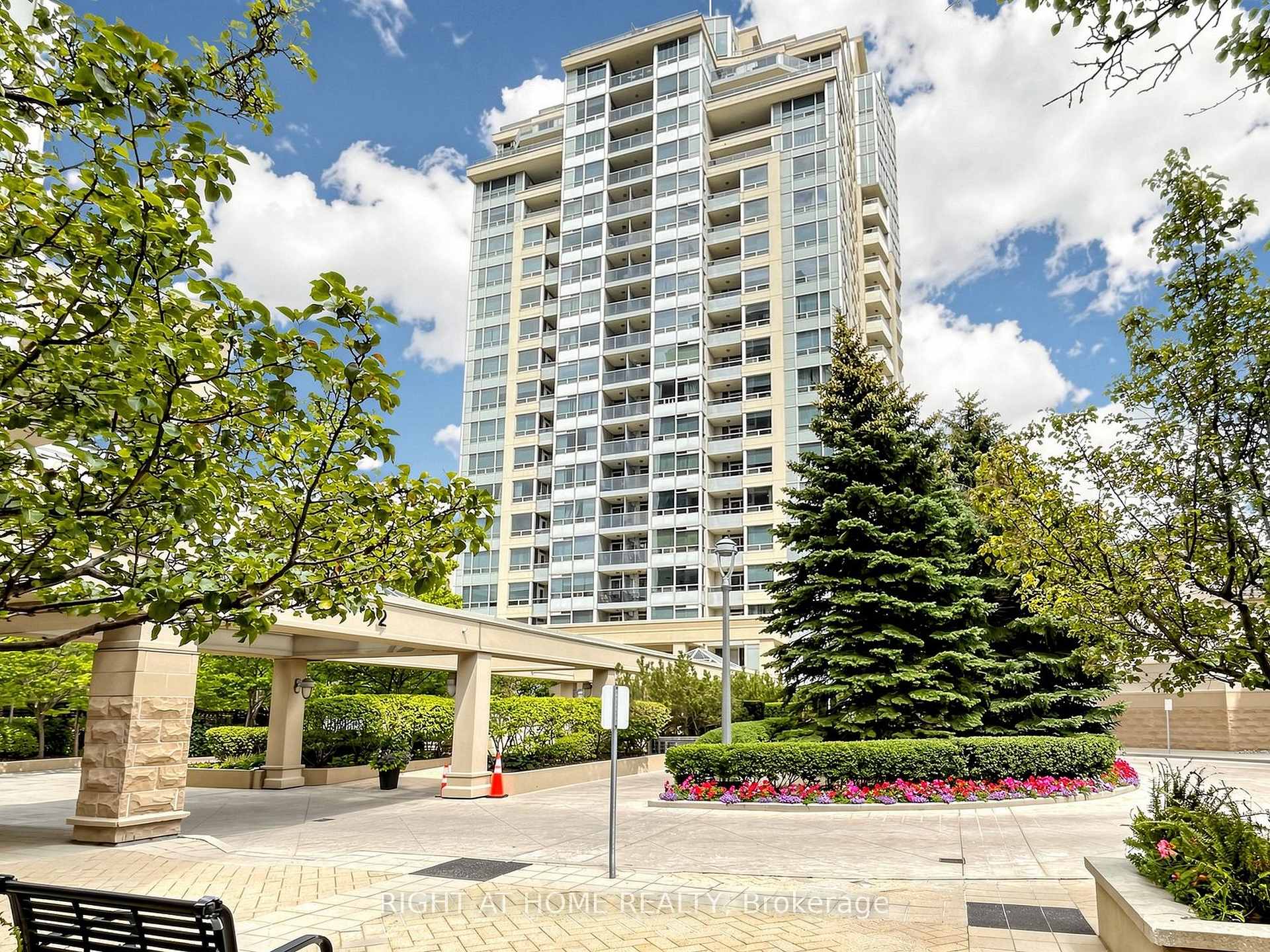 Photo 1 of Unit 606, 8 Rean Drive, North York, Bayview Village — HOMEH