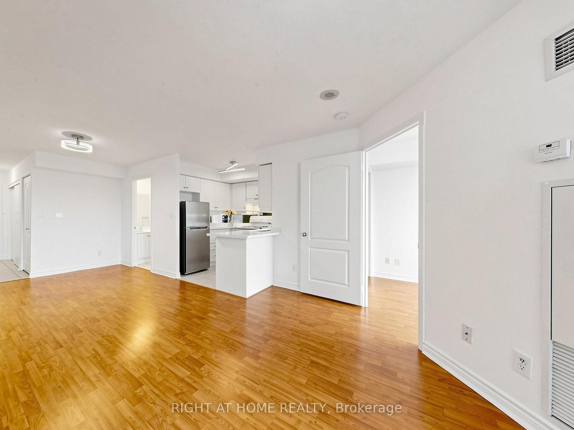 Photo 17 of Unit 606, 8 Rean Drive, North York, Bayview Village — HOMEH