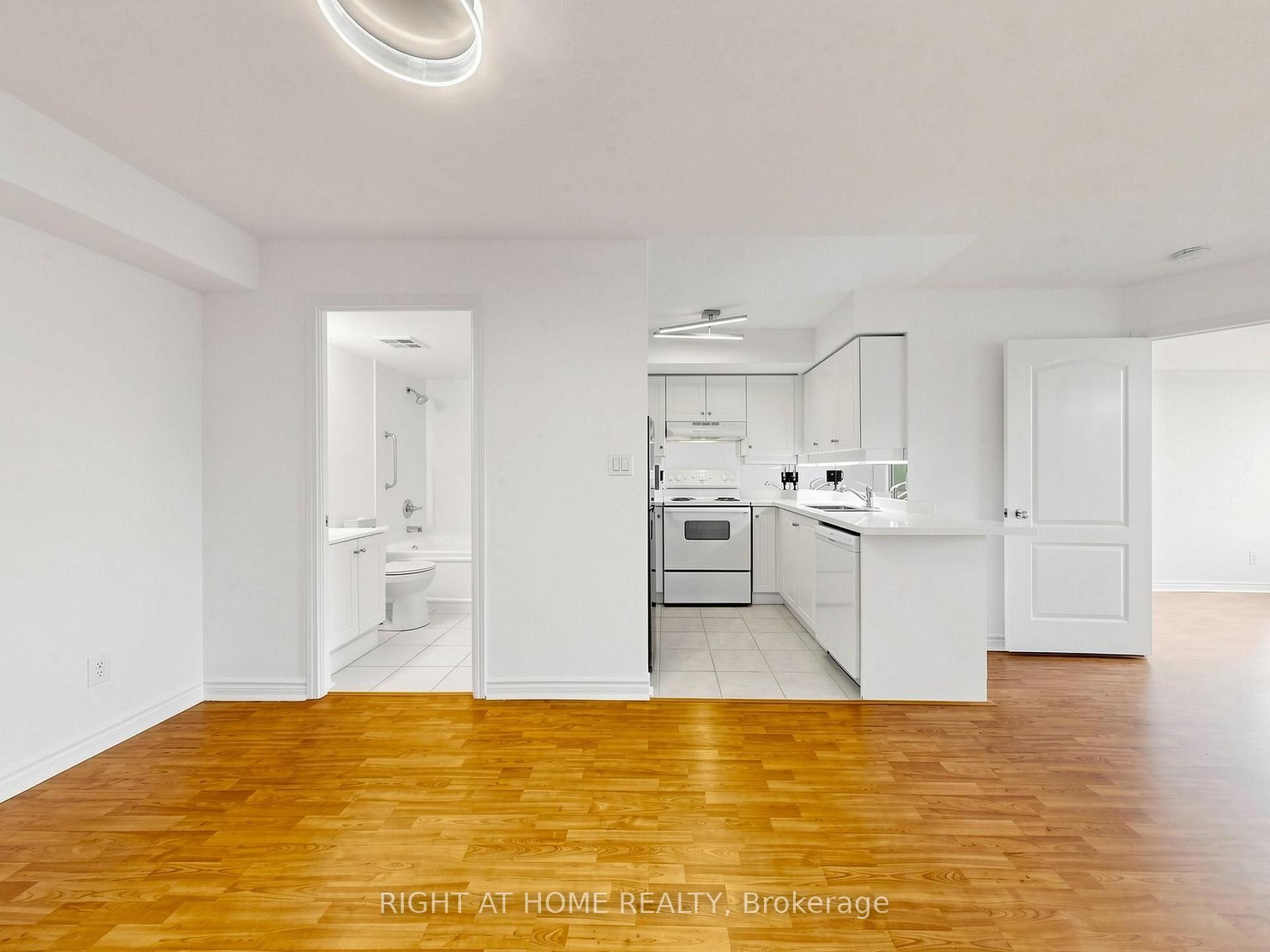 Photo 19 of Unit 606, 8 Rean Drive, North York, Bayview Village — HOMEH