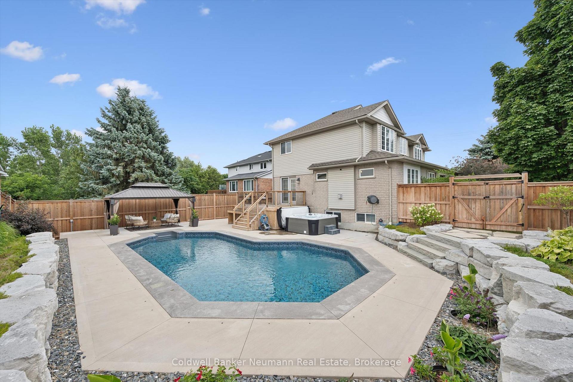 Photo 4 of 1 Teal Drive, Guelph, Kortright Hills — HOMEH
