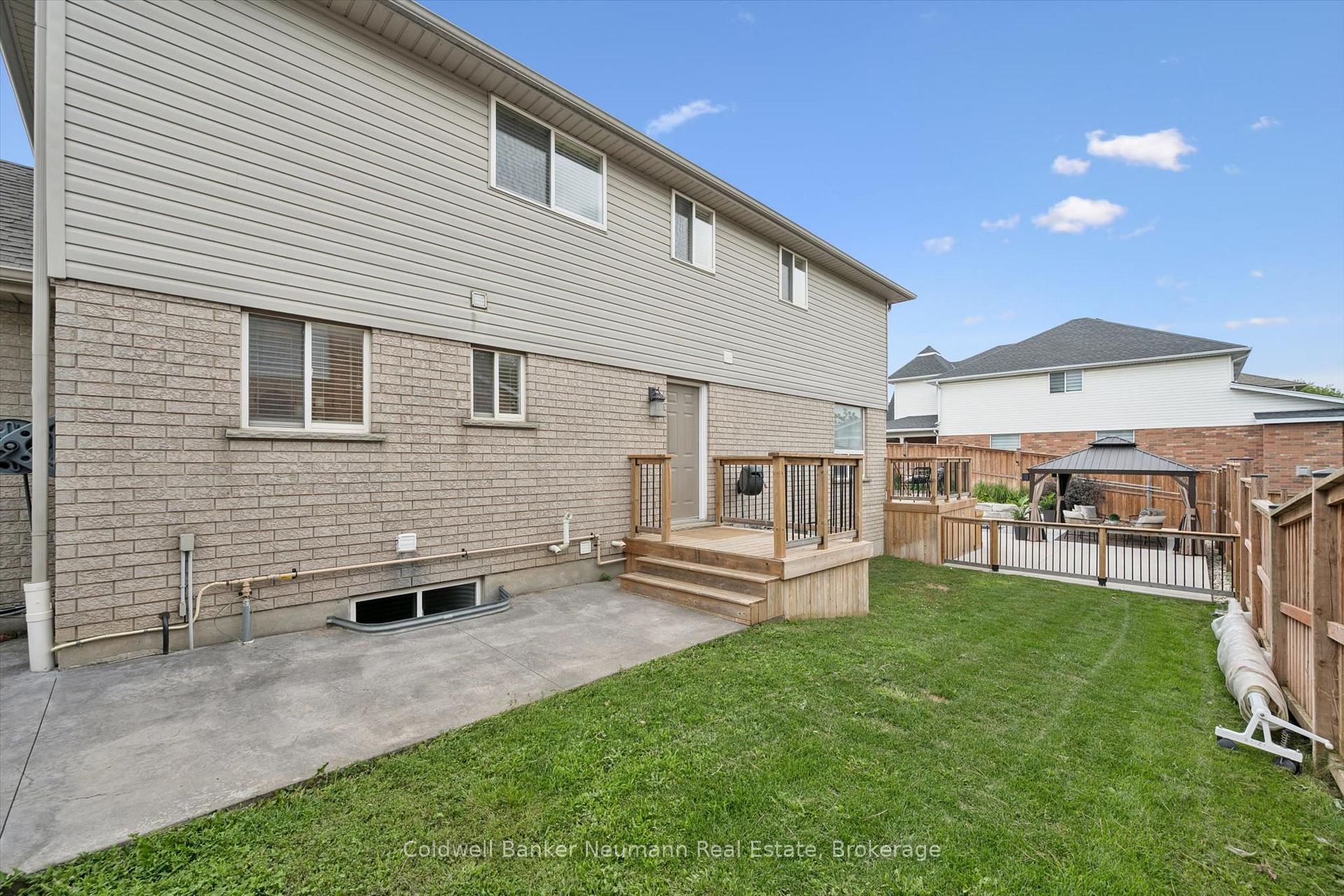 Photo 44 of 1 Teal Drive, Guelph, Kortright Hills — HOMEH