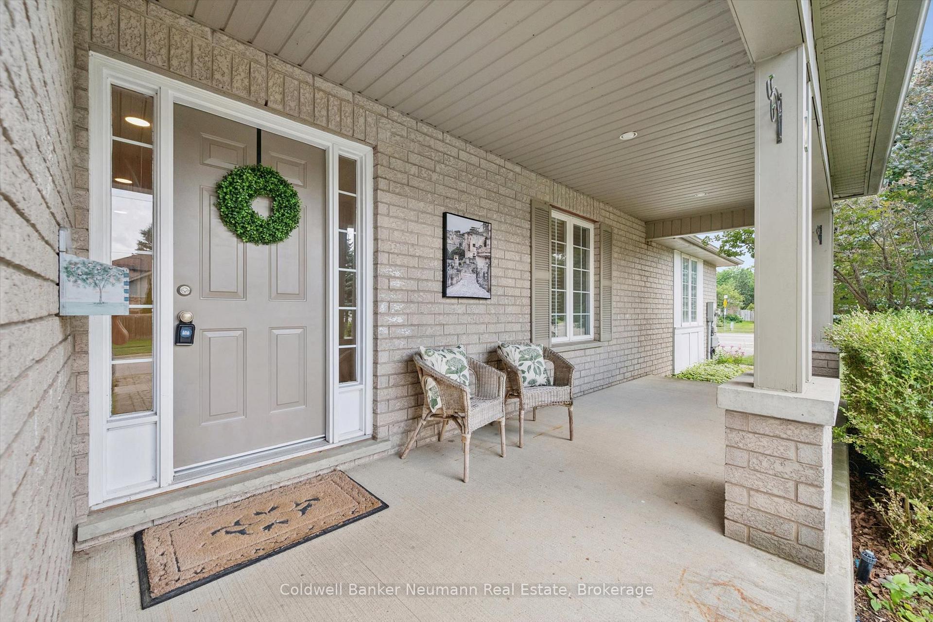 Photo 50 of 1 Teal Drive, Guelph, Kortright Hills — HOMEH