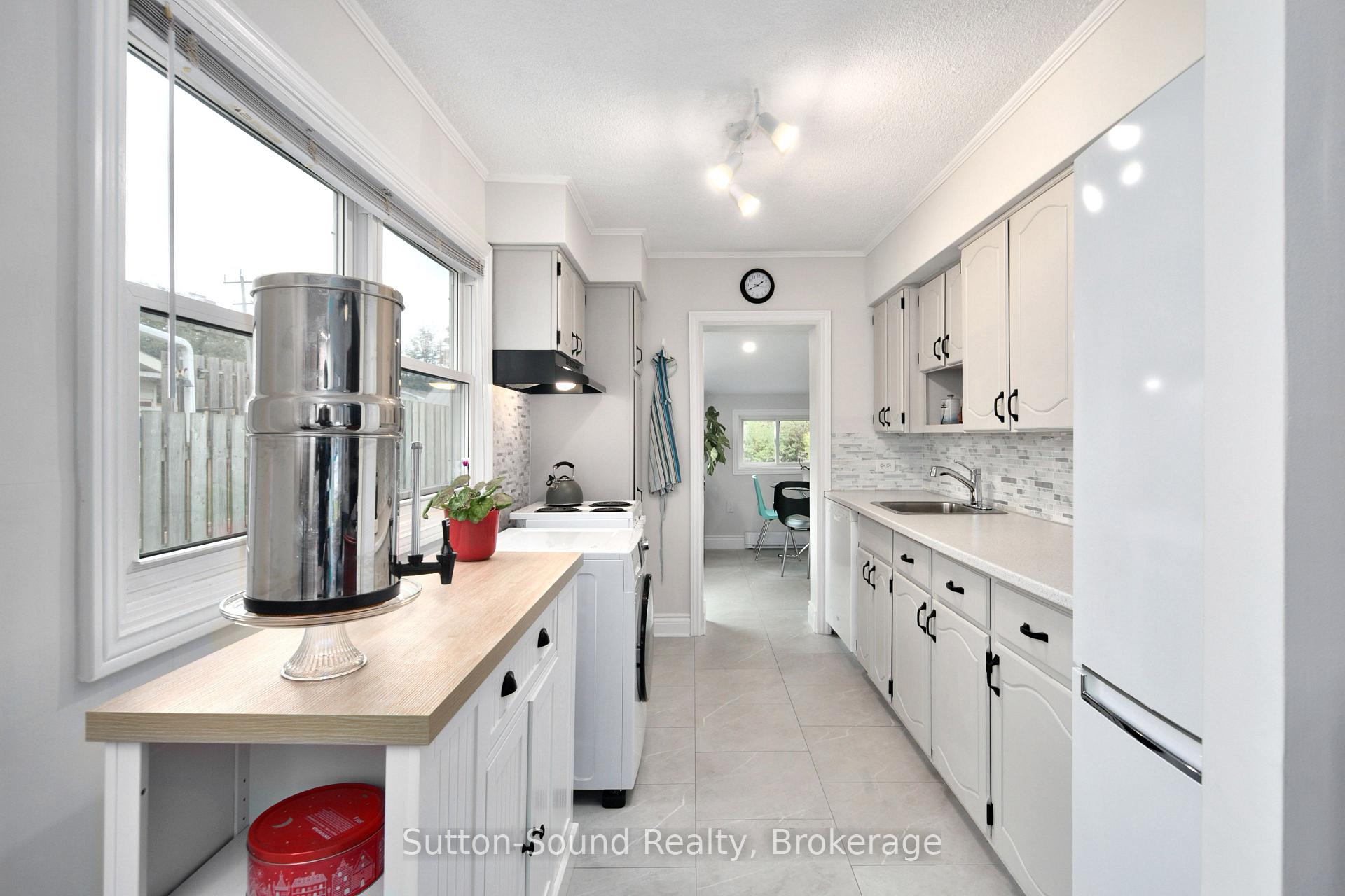 Photo 9 of 785 7th Street E, Owen Sound — HOMEH