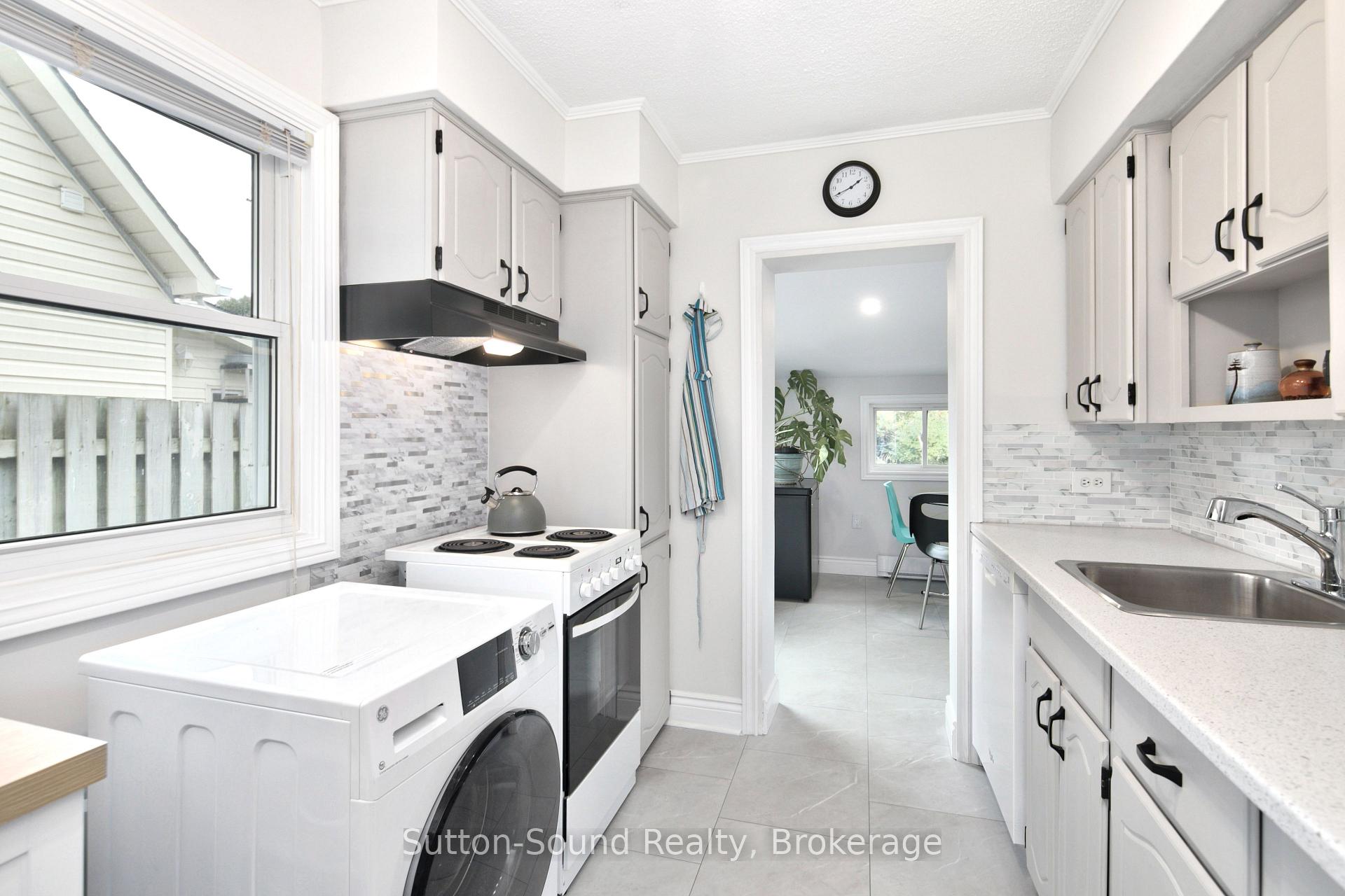 Photo 10 of 785 7th Street E, Owen Sound — HOMEH