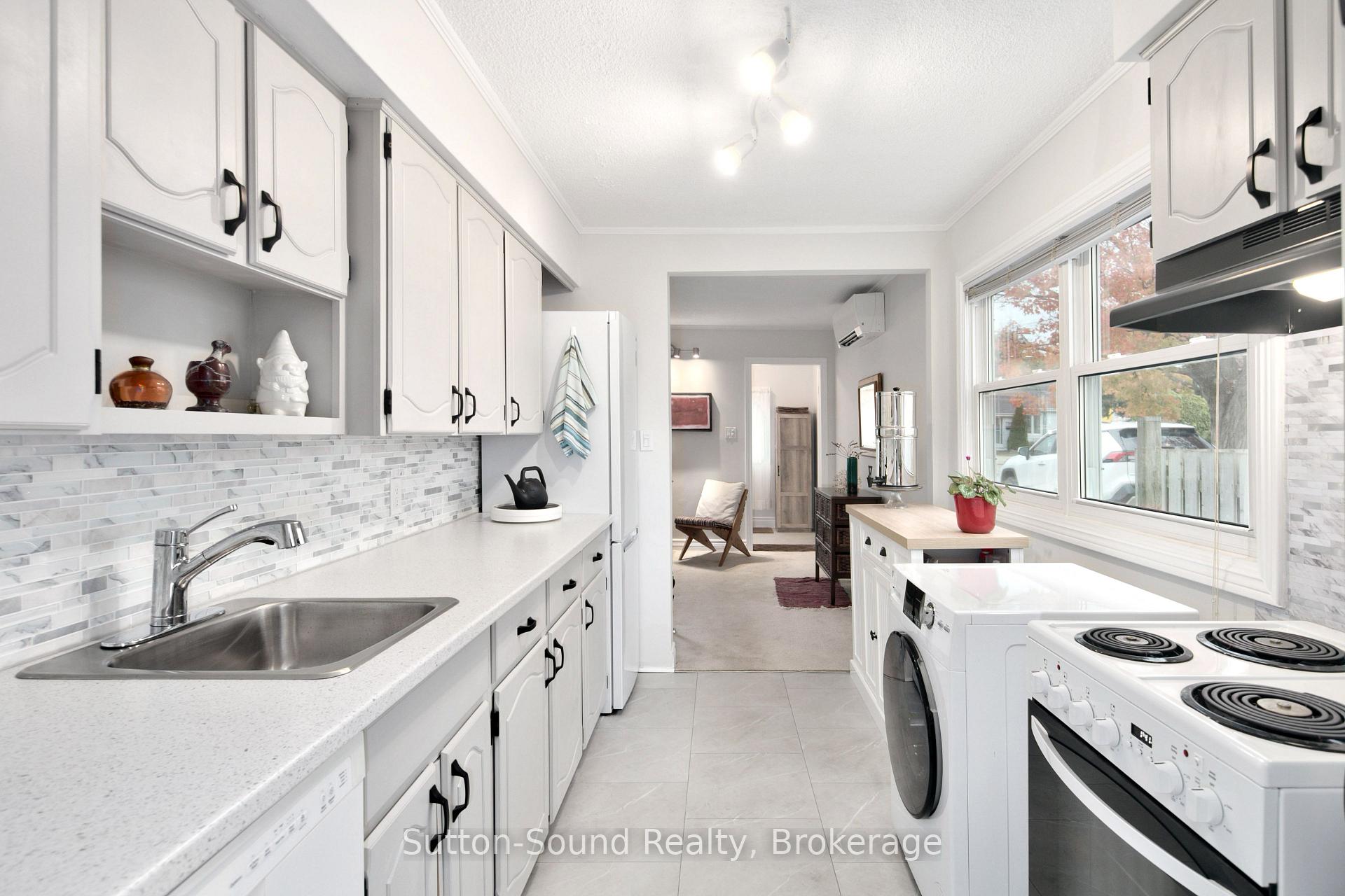 Photo 11 of 785 7th Street E, Owen Sound — HOMEH