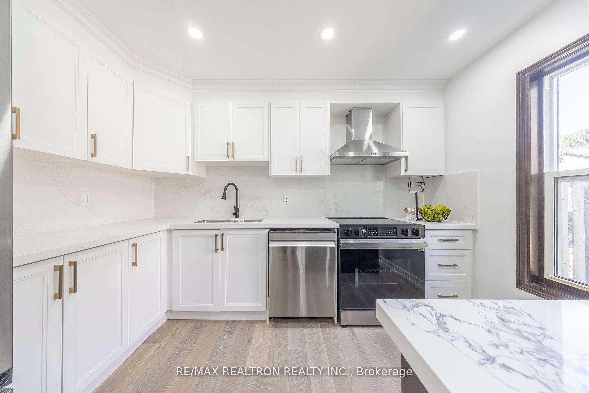 Photo 10 of 14 Grassmere Avenue, Oshawa, Lakeview — HOMEH
