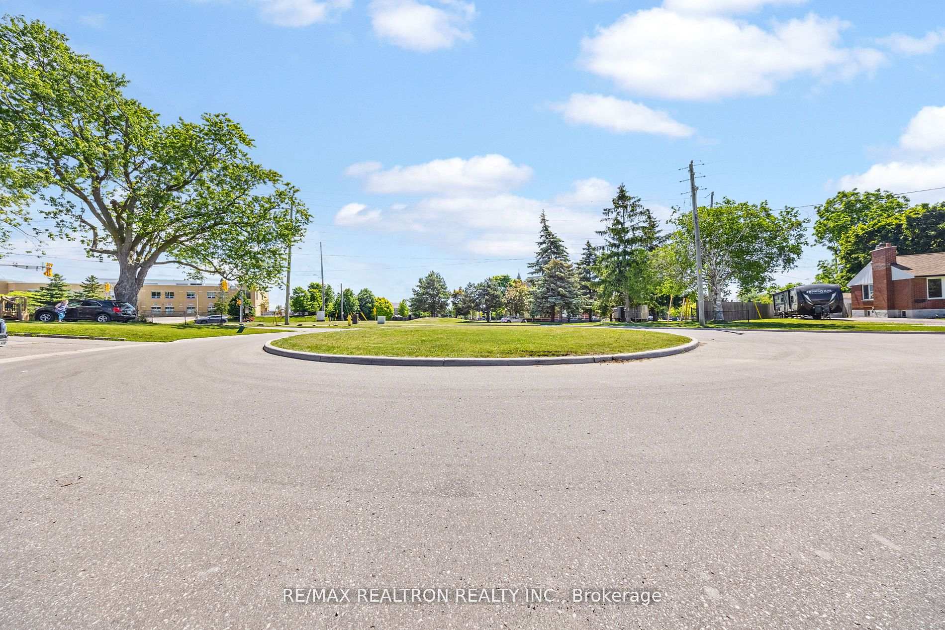 Photo 28 of 14 Grassmere Avenue, Oshawa, Lakeview — HOMEH