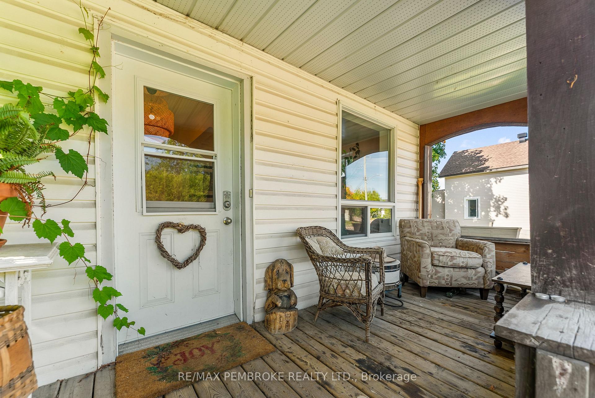 Photo 11 of 570 Eganville Road, Pembroke, Pembroke — HOMEH