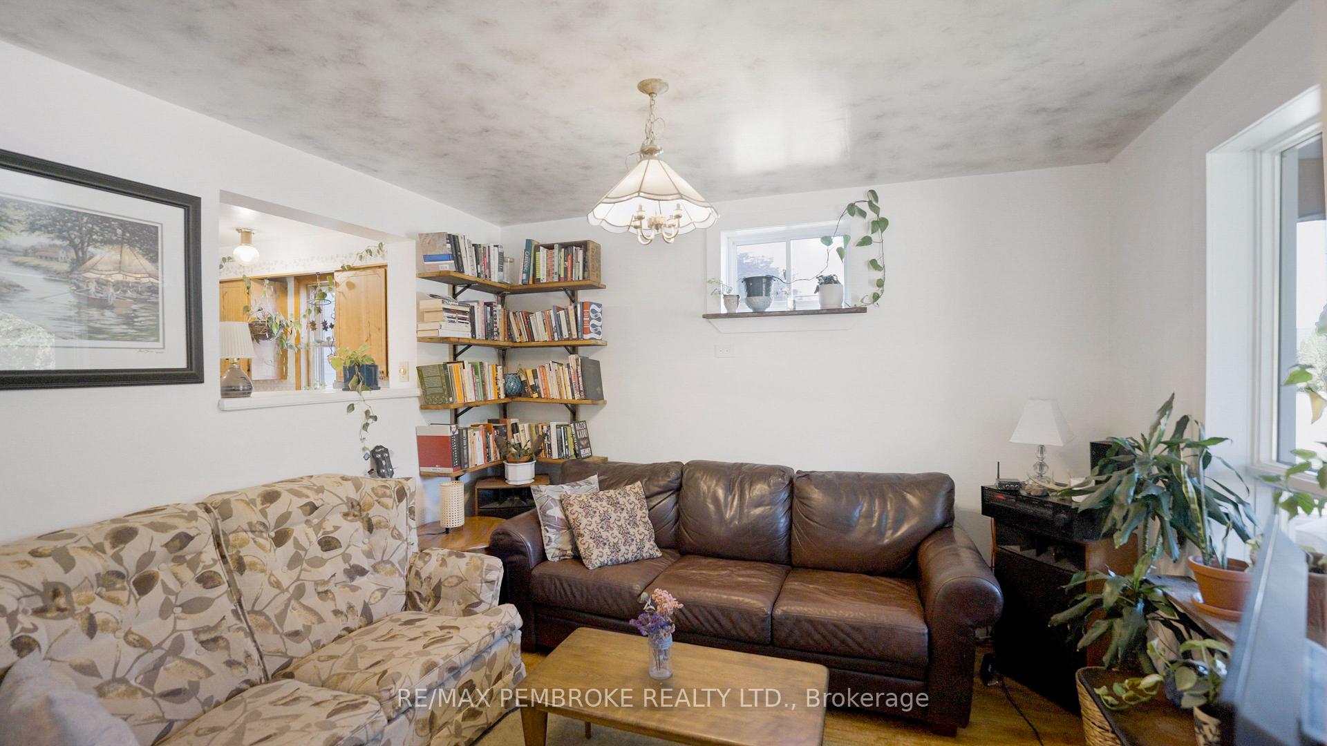 Photo 14 of 570 Eganville Road, Pembroke, Pembroke — HOMEH