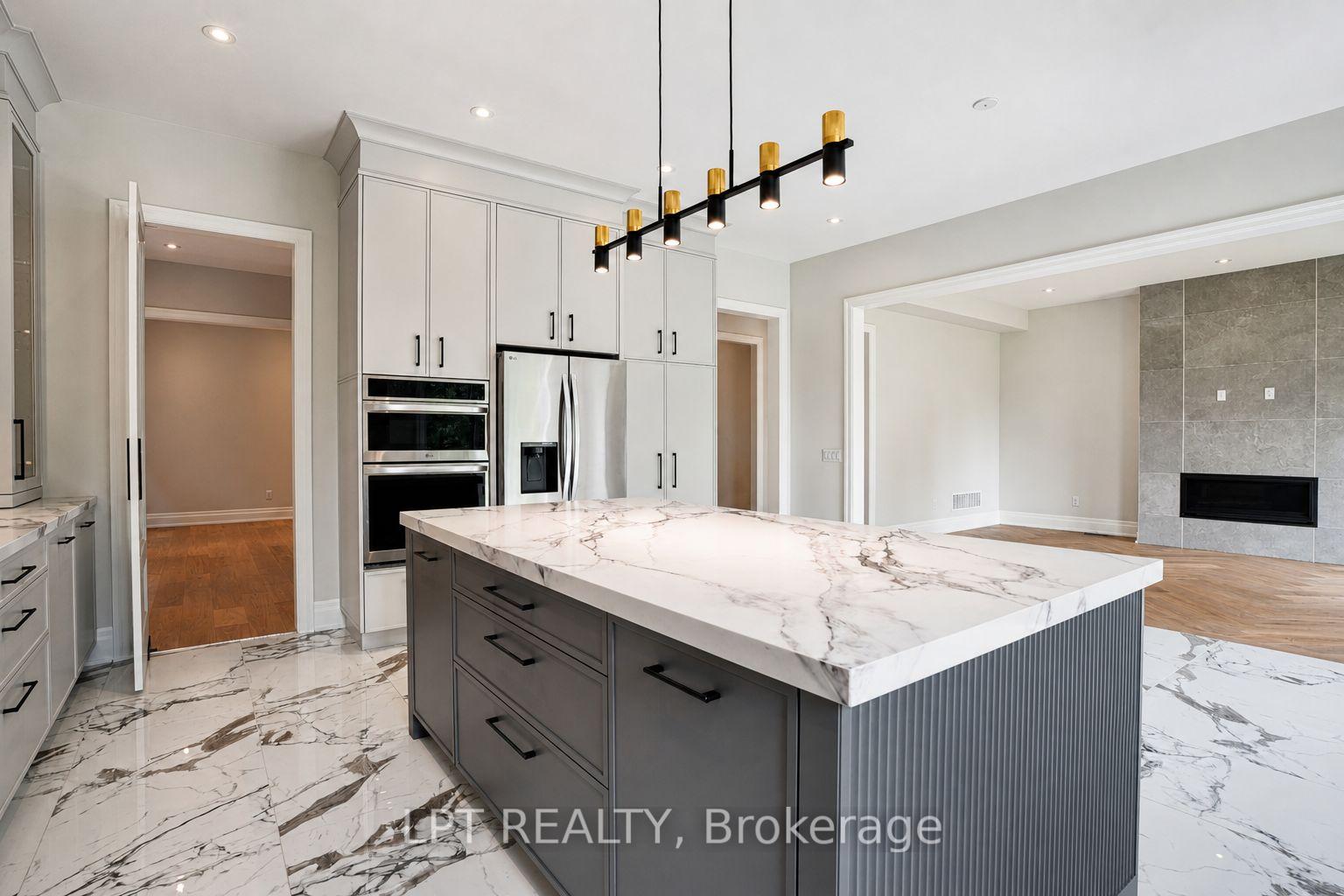 Photo 14 of 7 Richmond Park Drive, Georgina, Keswick North — HOMEH