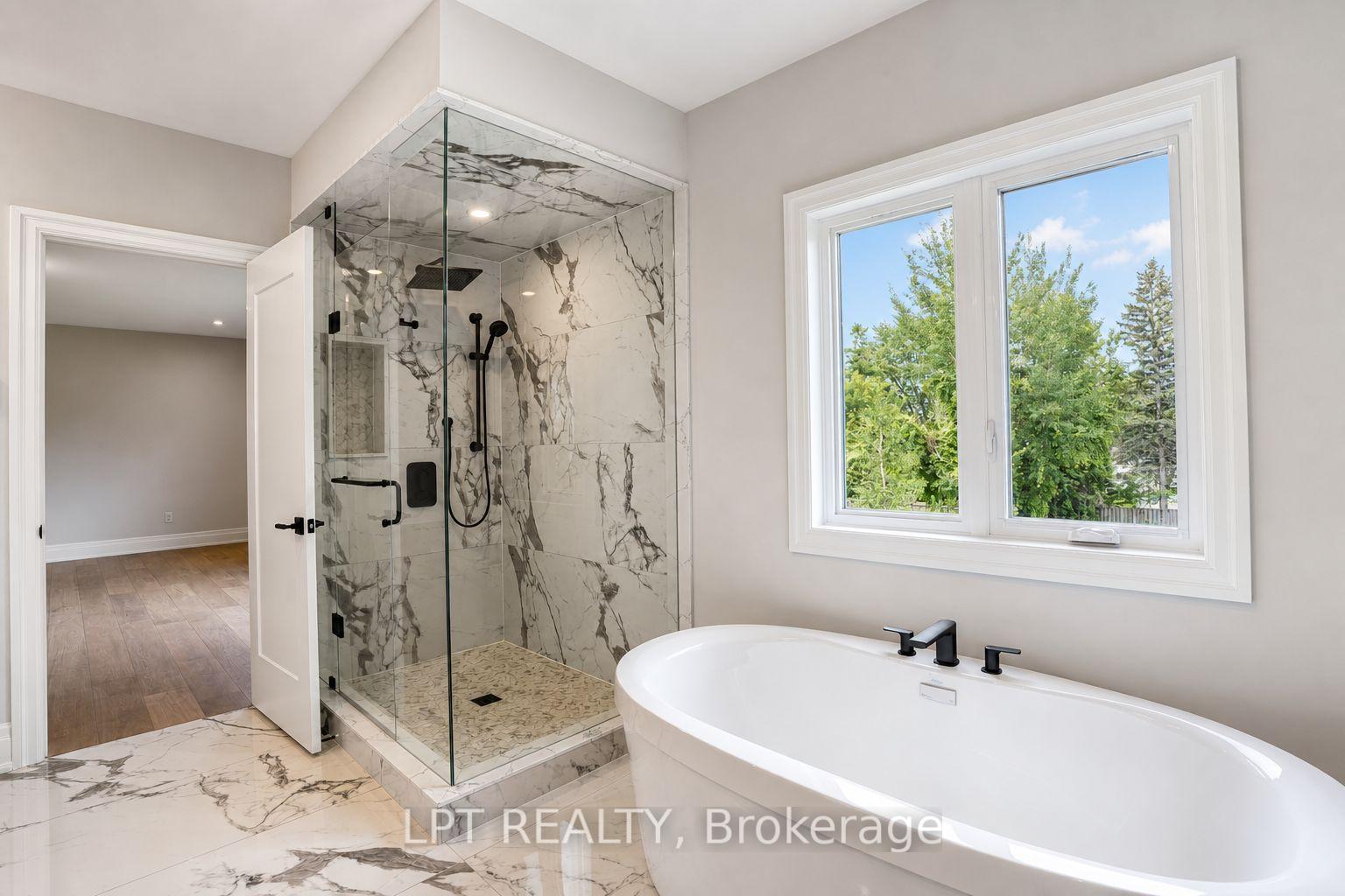 Photo 27 of 7 Richmond Park Drive, Georgina, Keswick North — HOMEH