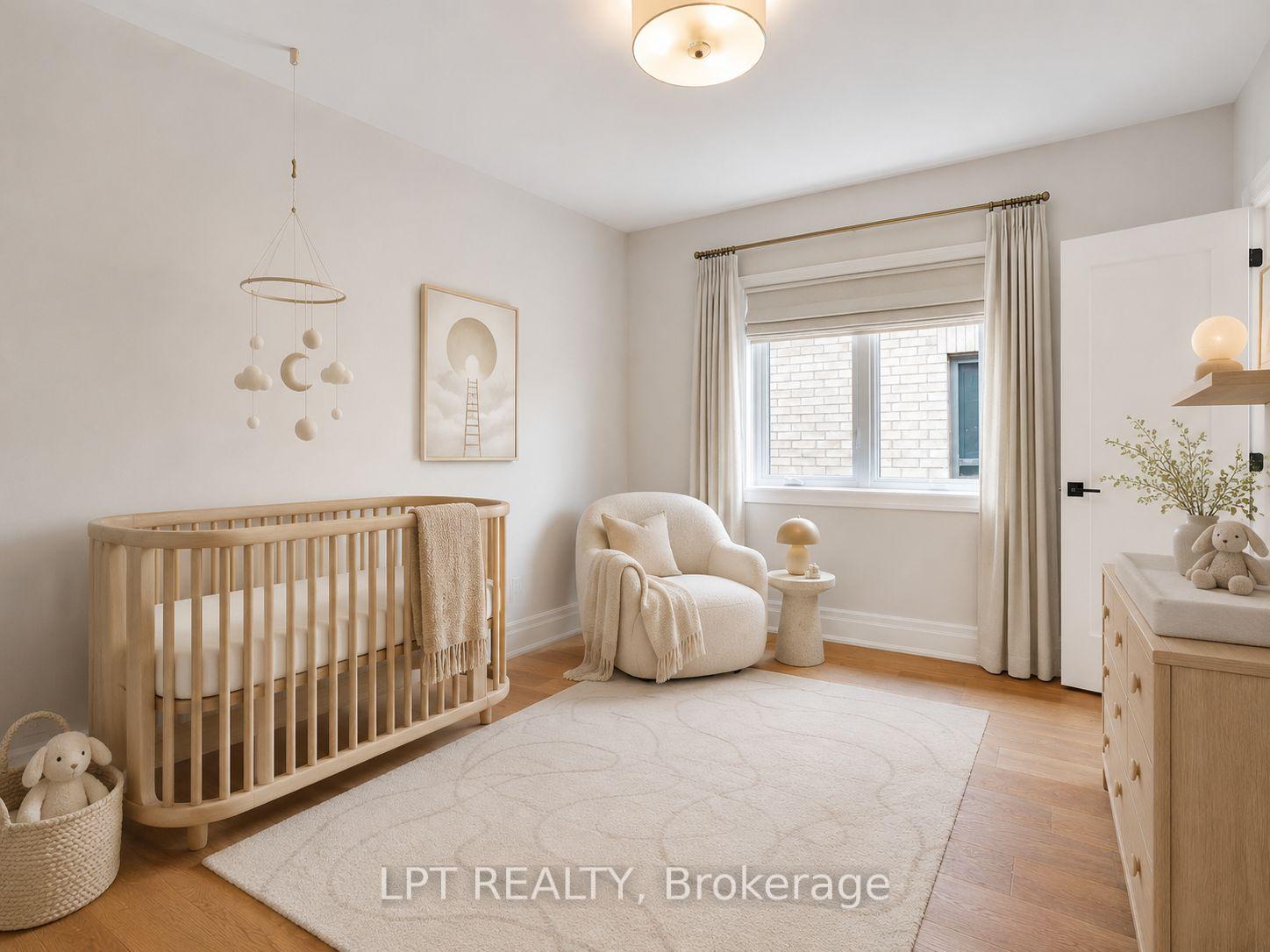 Photo 36 of 7 Richmond Park Drive, Georgina, Keswick North — HOMEH