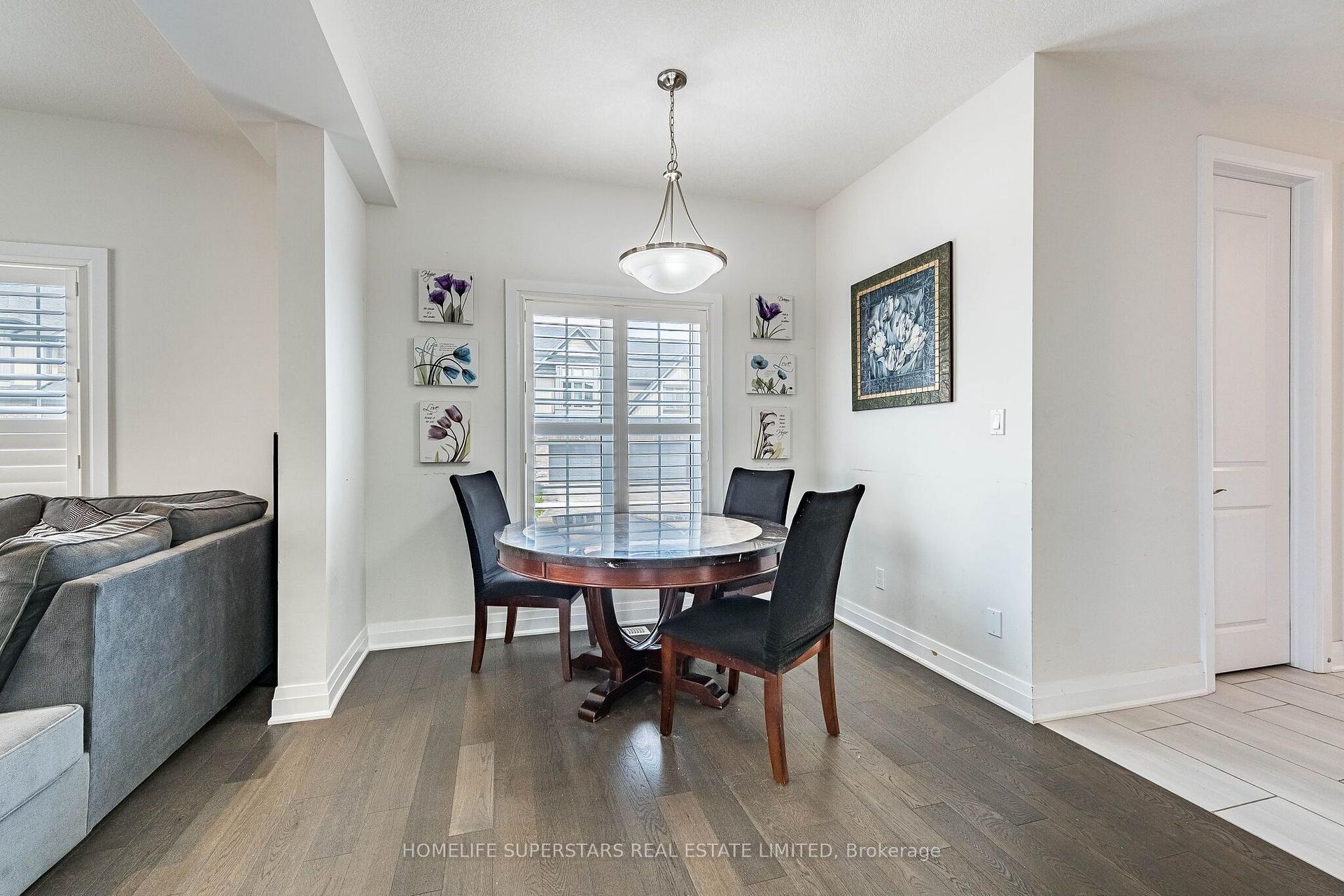 Photo 5 of 284 Sweet Gale Street, Waterloo, Columbia Forest/Clair Hills — HOMEH
