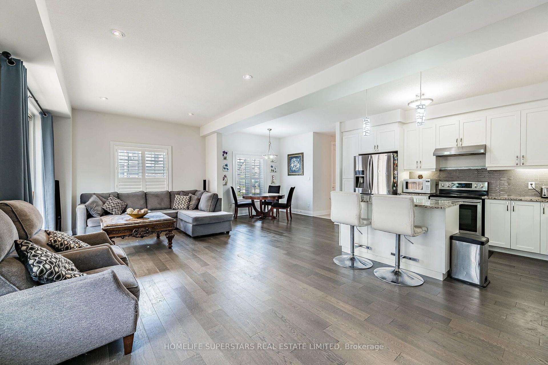 Photo 12 of 284 Sweet Gale Street, Waterloo, Columbia Forest/Clair Hills — HOMEH