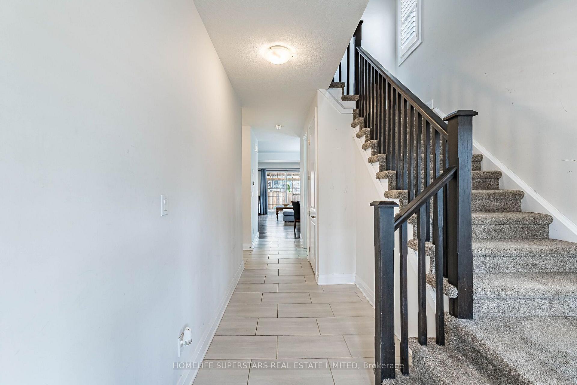 Photo 13 of 284 Sweet Gale Street, Waterloo, Columbia Forest/Clair Hills — HOMEH