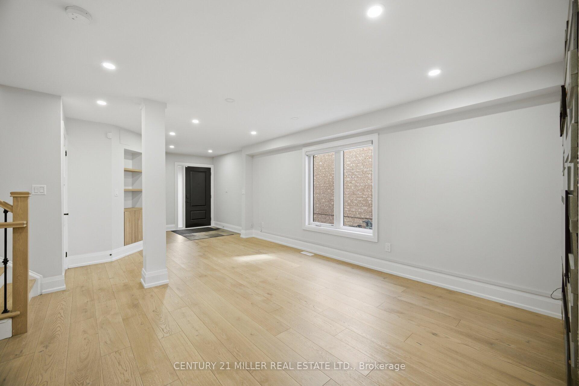 Photo 13 of 689 Macbeth Heights, Mississauga, Meadowvale Village — HOMEH