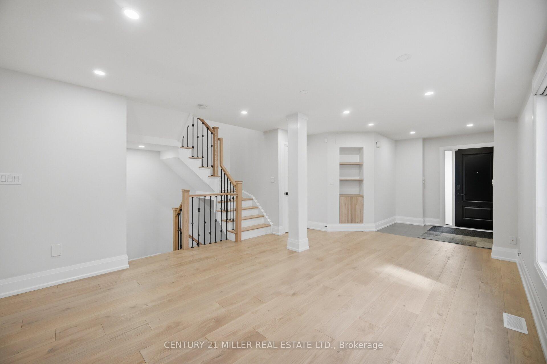 Photo 14 of 689 Macbeth Heights, Mississauga, Meadowvale Village — HOMEH