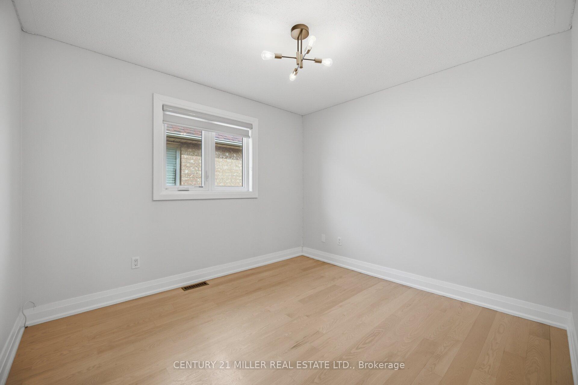 Photo 47 of 689 Macbeth Heights, Mississauga, Meadowvale Village — HOMEH