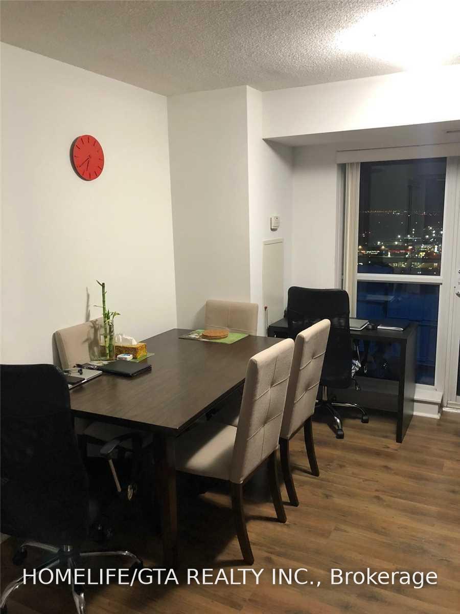 Photo 3 of Unit 1911, 215 Queen Street E, Brampton, Queen Street Corridor — HOMEH