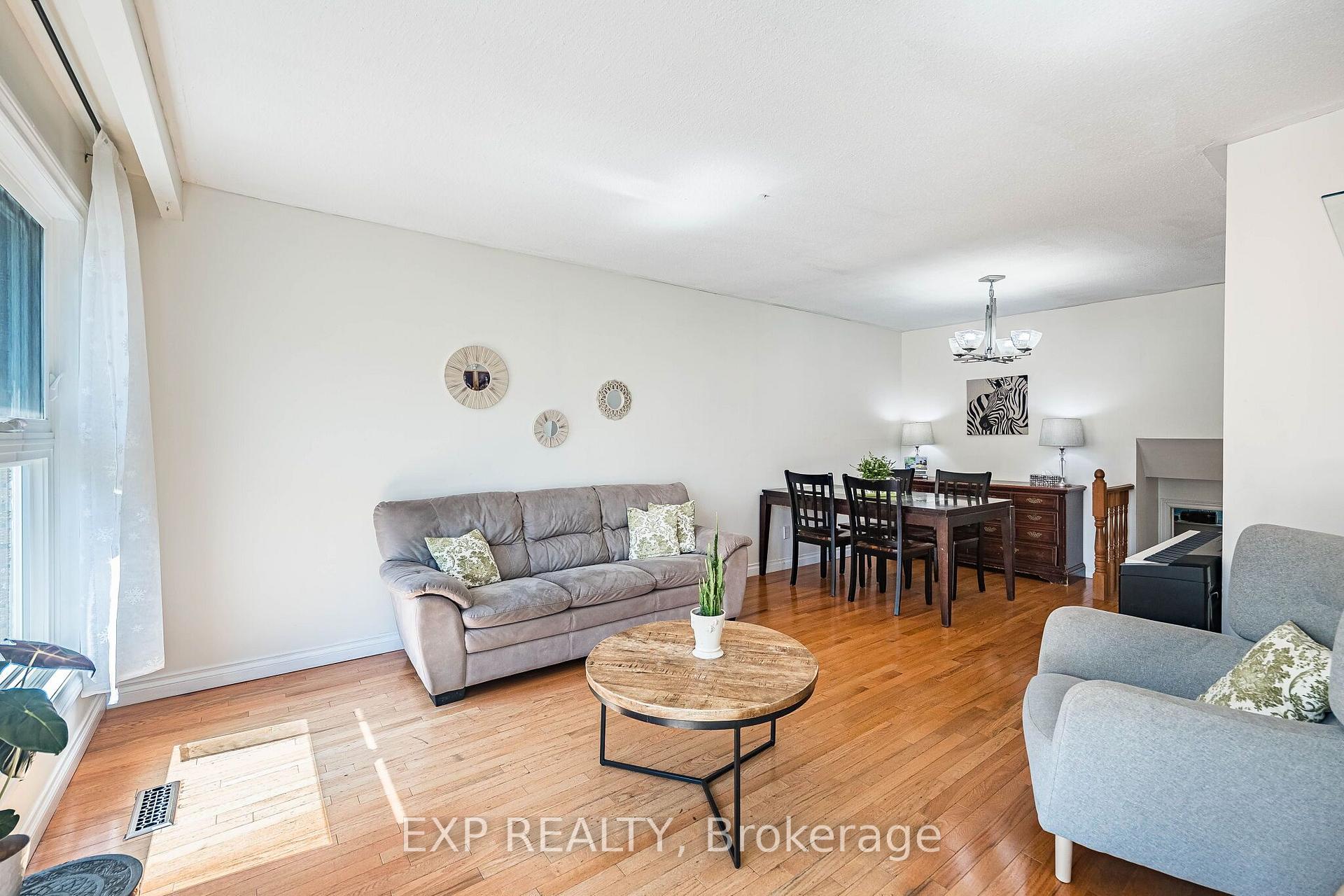 Photo 6 of 1288 Playford Road, Mississauga, Clarkson — HOMEH