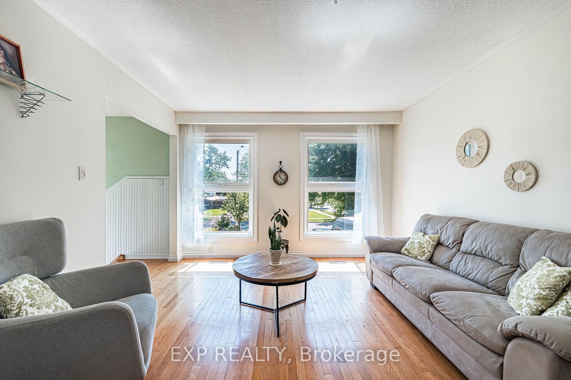 Photo 8 of 1288 Playford Road, Mississauga, Clarkson — HOMEH