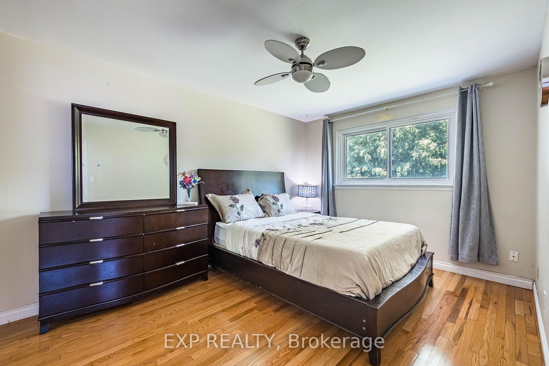 Photo 13 of 1288 Playford Road, Mississauga, Clarkson — HOMEH