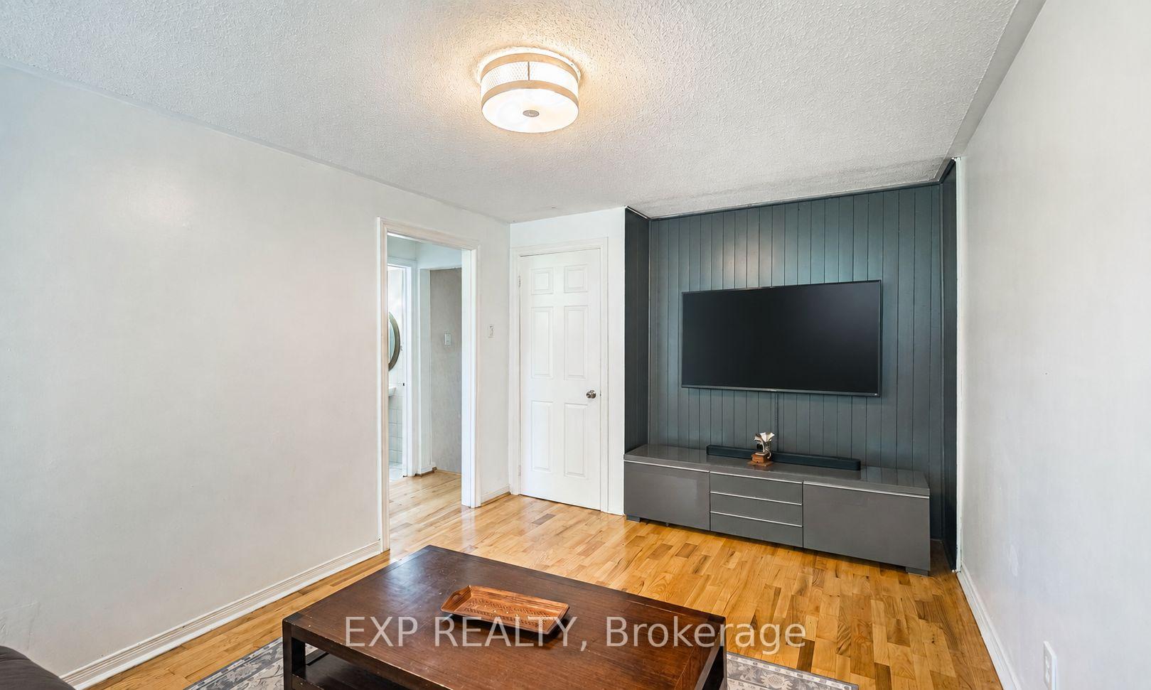 Photo 17 of 1288 Playford Road, Mississauga, Clarkson — HOMEH