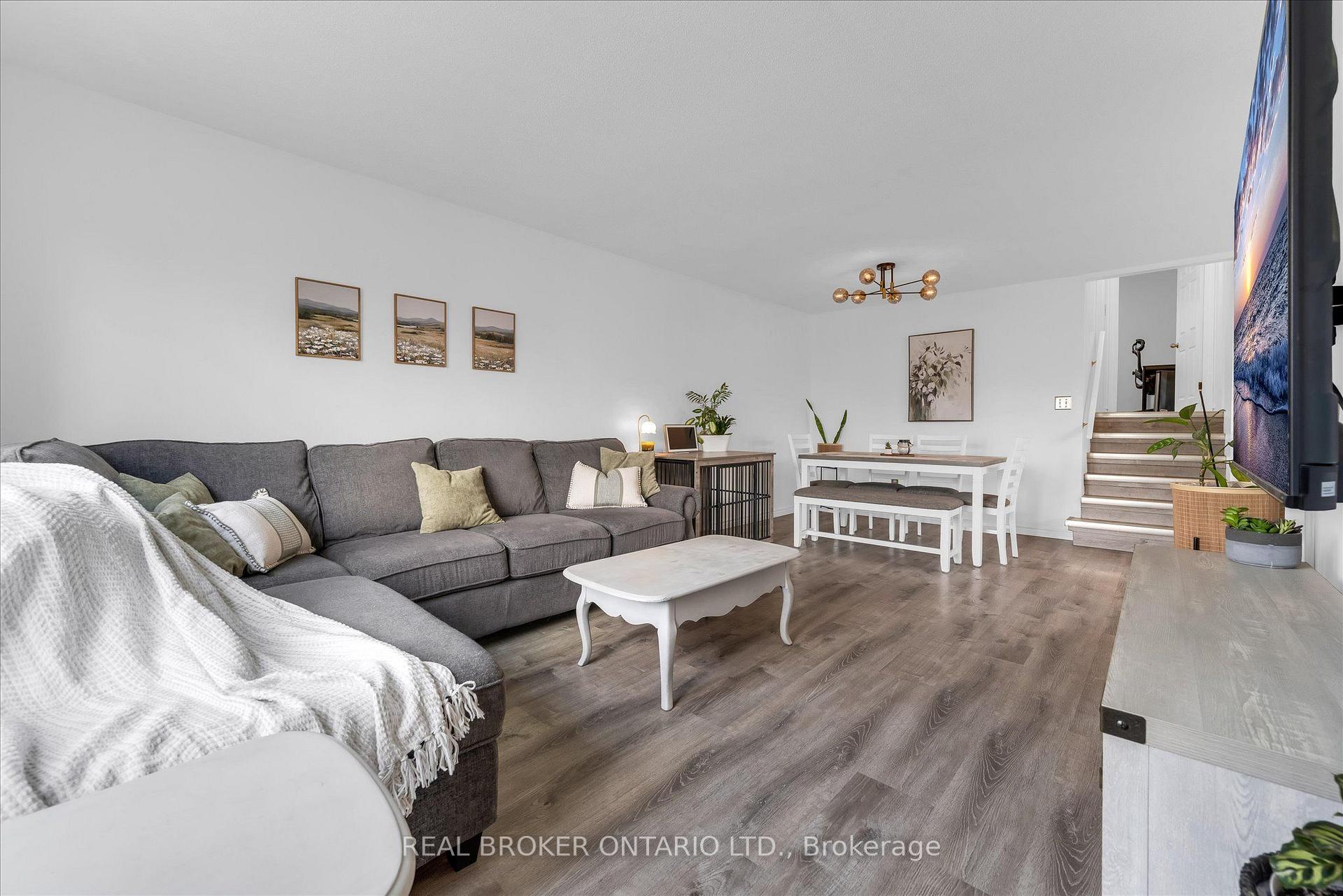 Photo 4 of 19 Acadia Drive, Welland, Prince Charles — HOMEH
