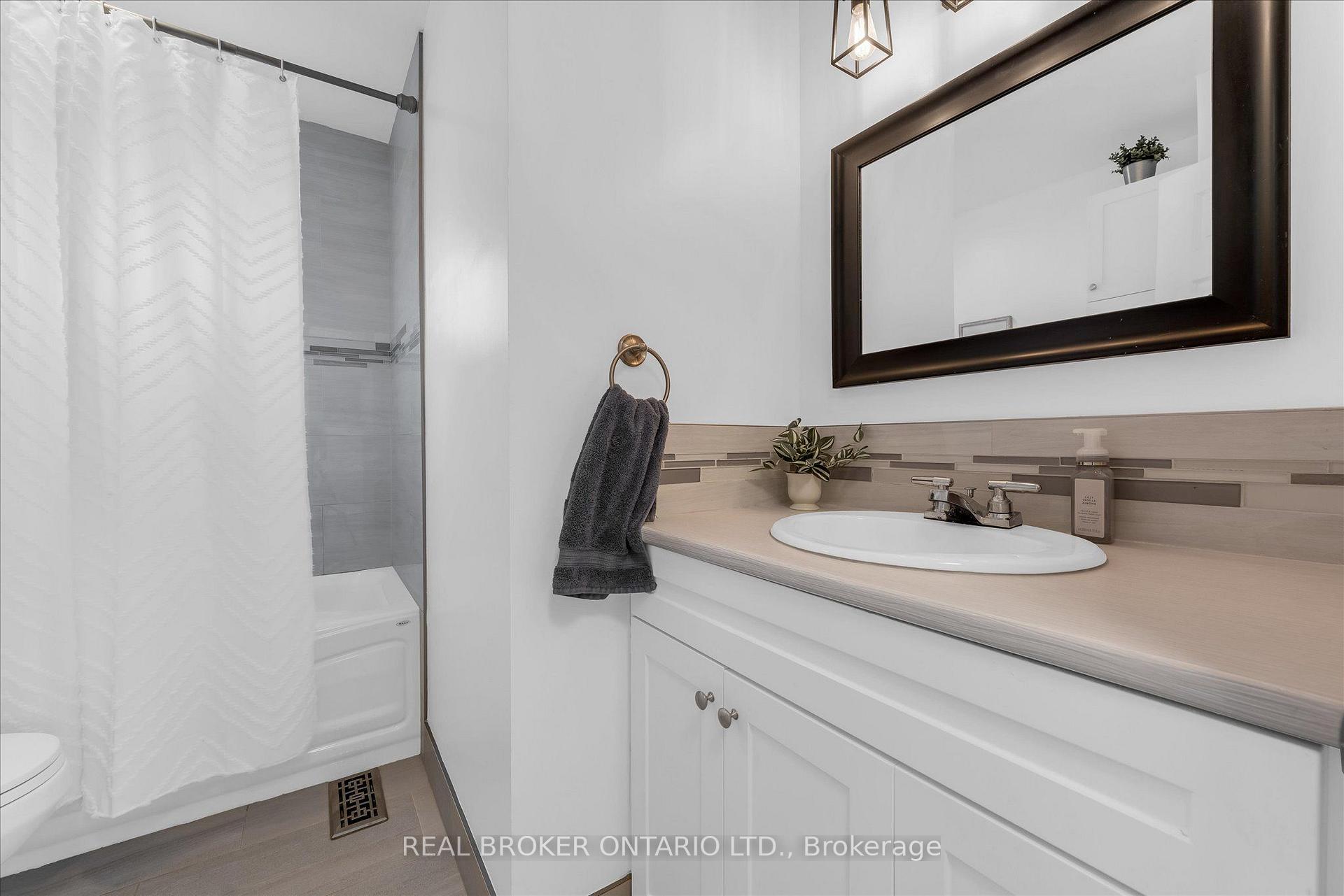 Photo 11 of 19 Acadia Drive, Welland, Prince Charles — HOMEH