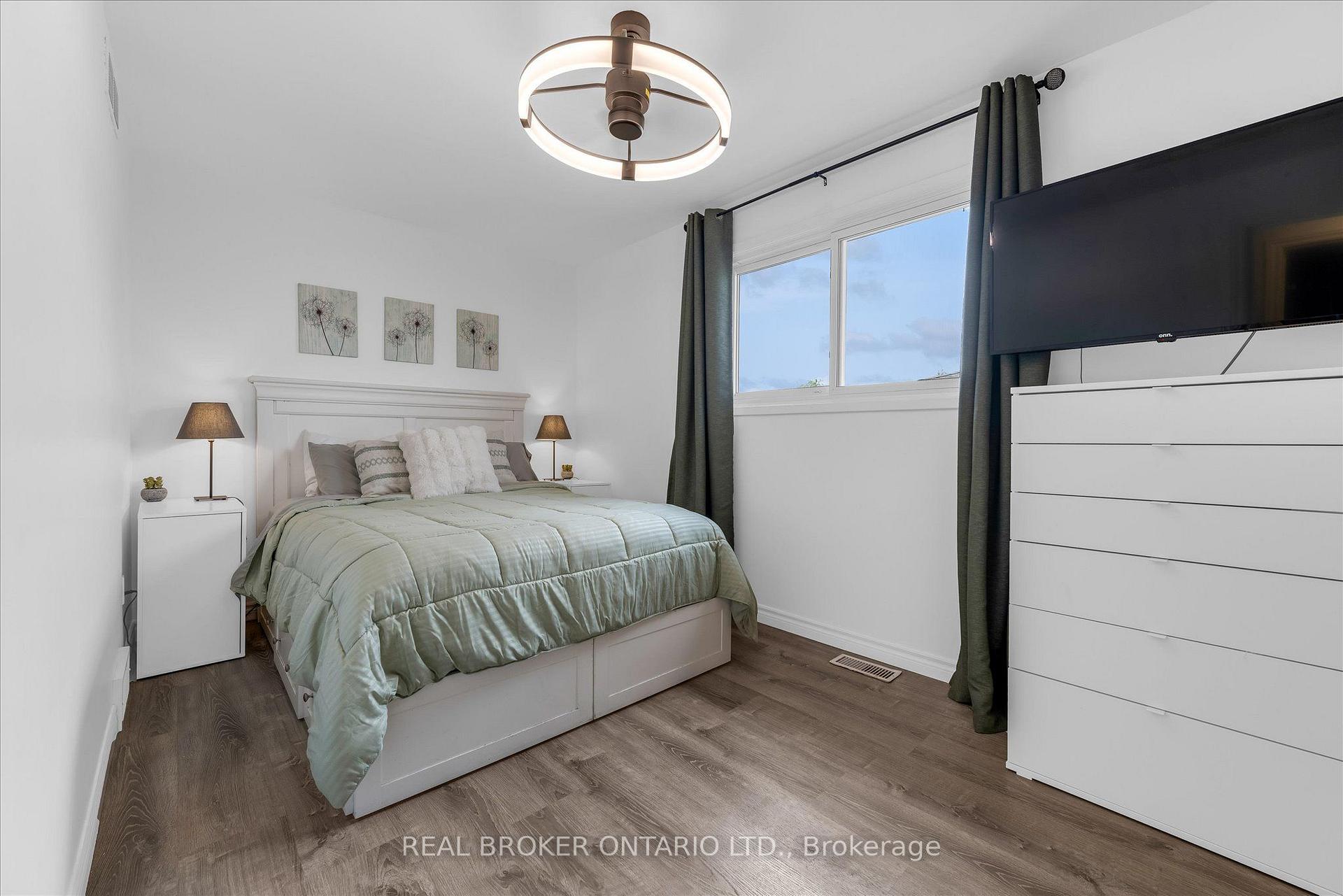Photo 15 of 19 Acadia Drive, Welland, Prince Charles — HOMEH