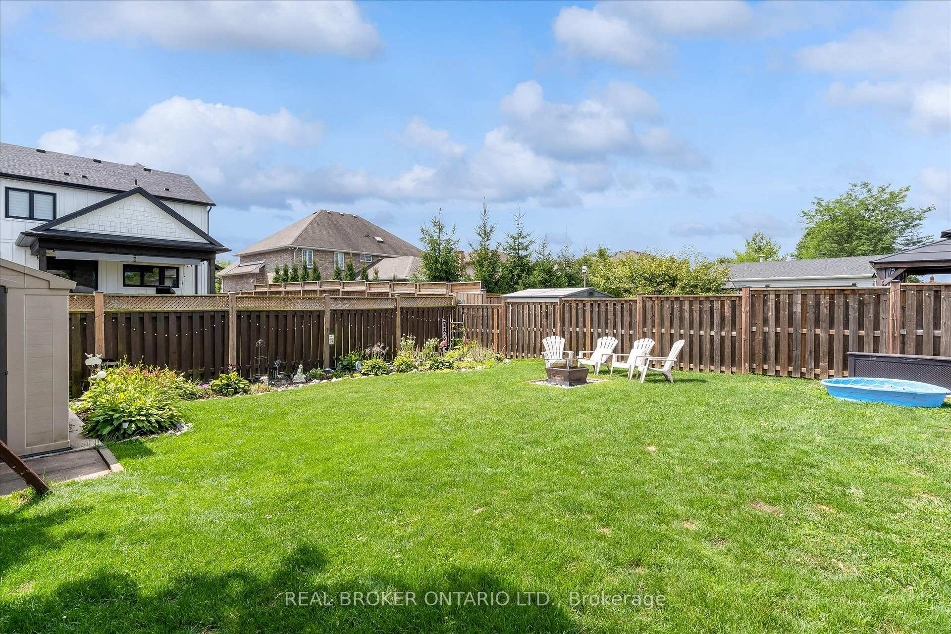 Photo 32 of 19 Acadia Drive, Welland, Prince Charles — HOMEH