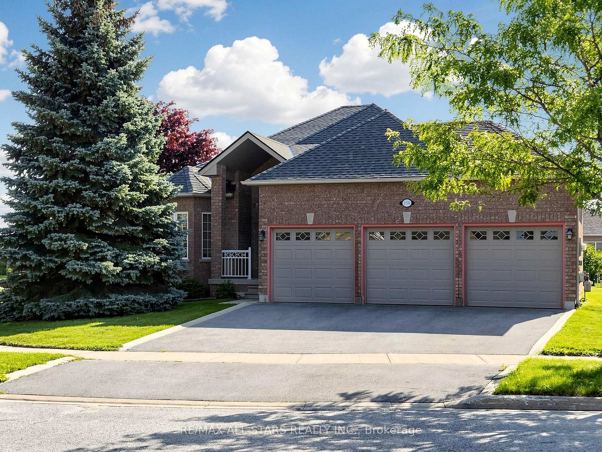 Photo 2 of 1178 Mitchell Court, Innisfil, Alcona — HOMEH