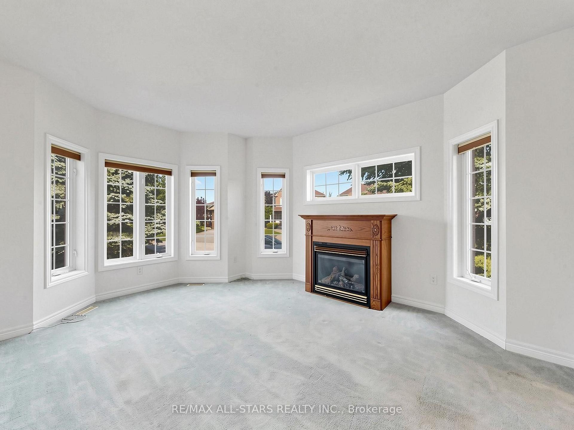 Photo 4 of 1178 Mitchell Court, Innisfil, Alcona — HOMEH