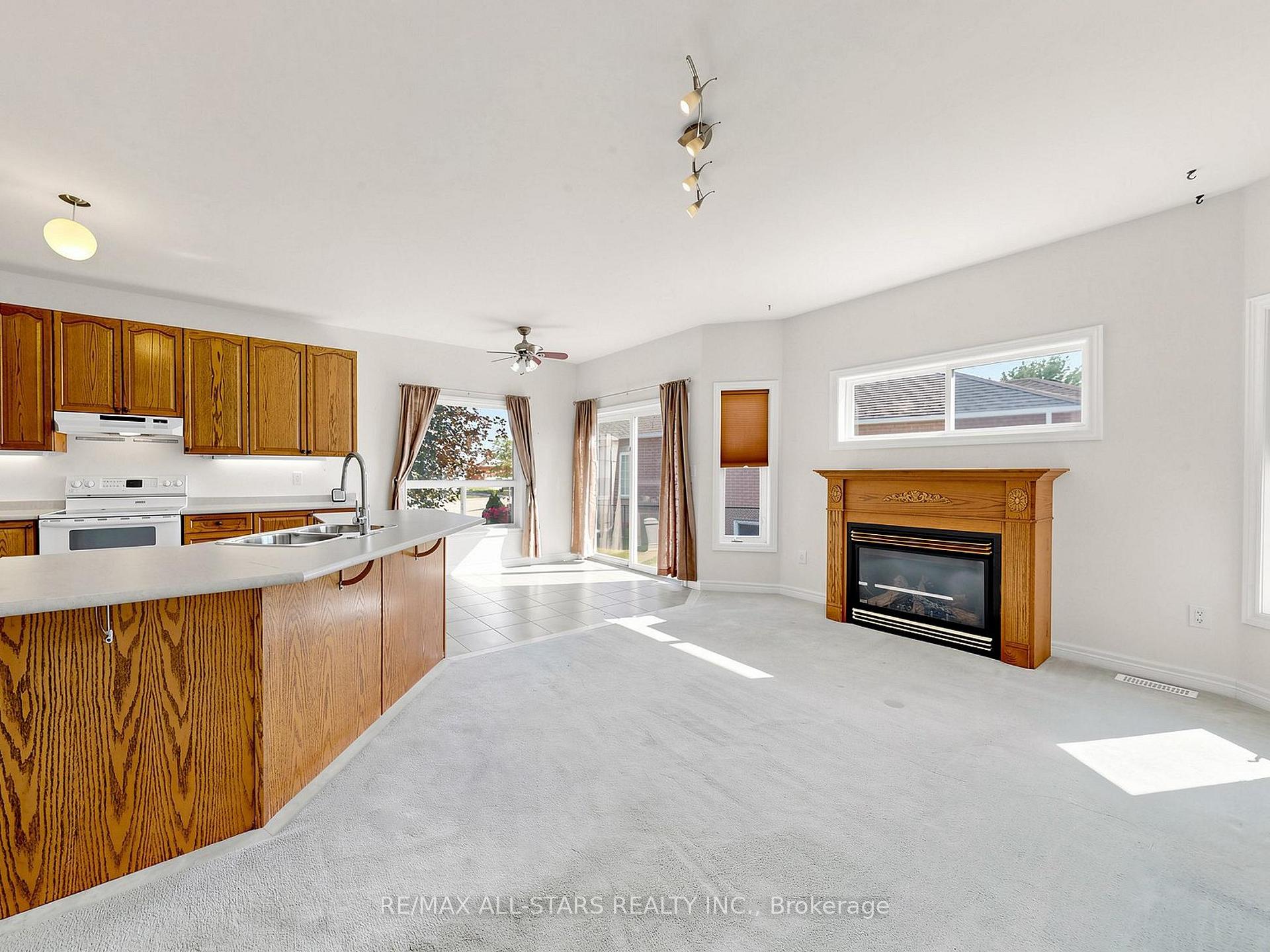 Photo 10 of 1178 Mitchell Court, Innisfil, Alcona — HOMEH