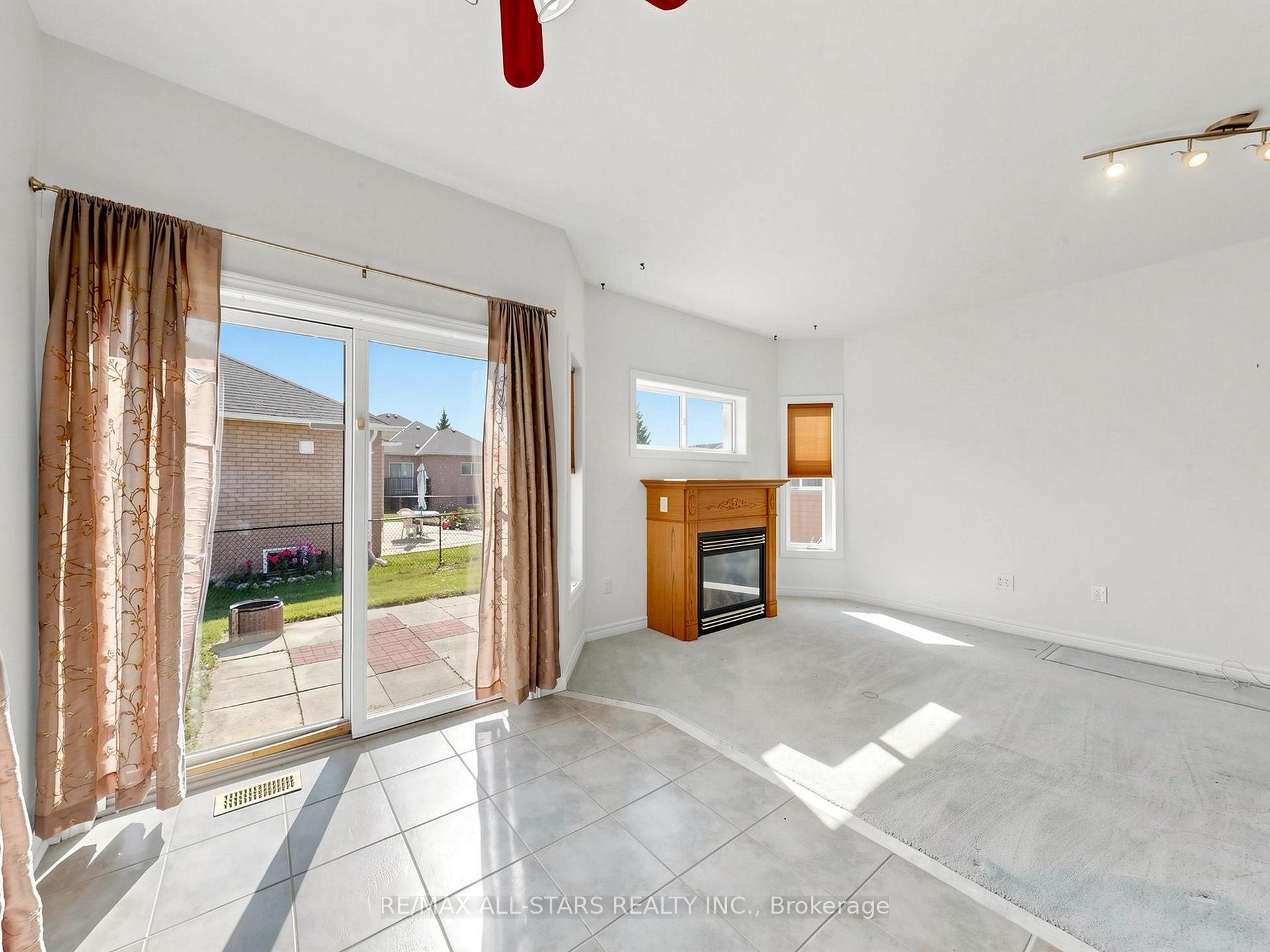 Photo 15 of 1178 Mitchell Court, Innisfil, Alcona — HOMEH