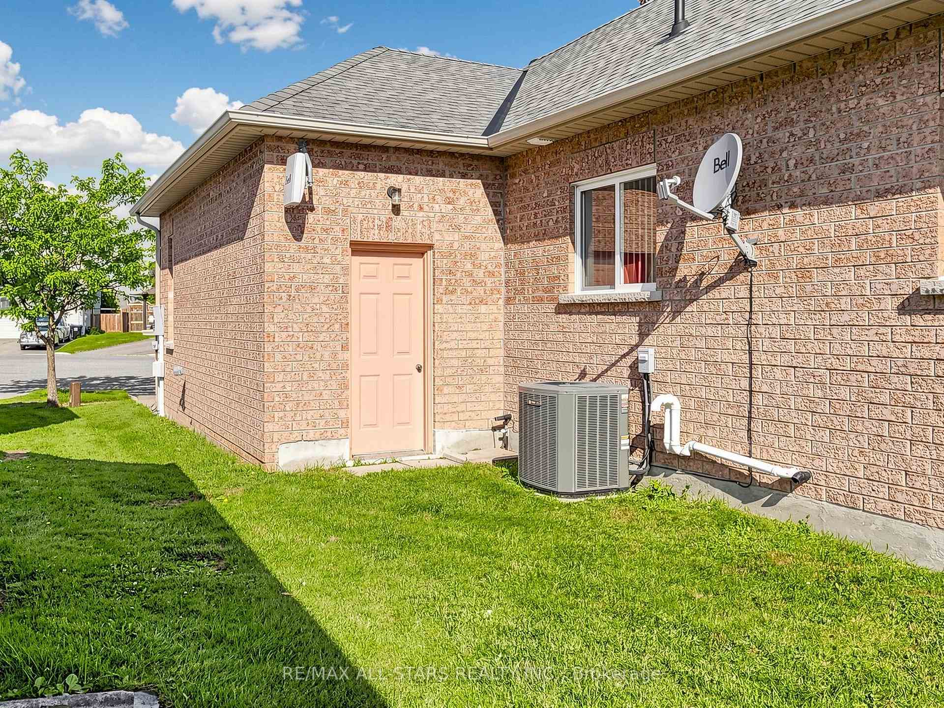 Photo 42 of 1178 Mitchell Court, Innisfil, Alcona — HOMEH