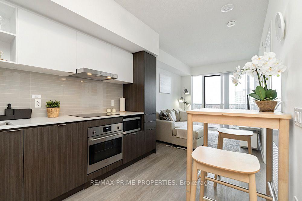 Photo 10 of Unit 4007, 55 Cooper Street, Toronto, Waterfront Communities — HOMEH