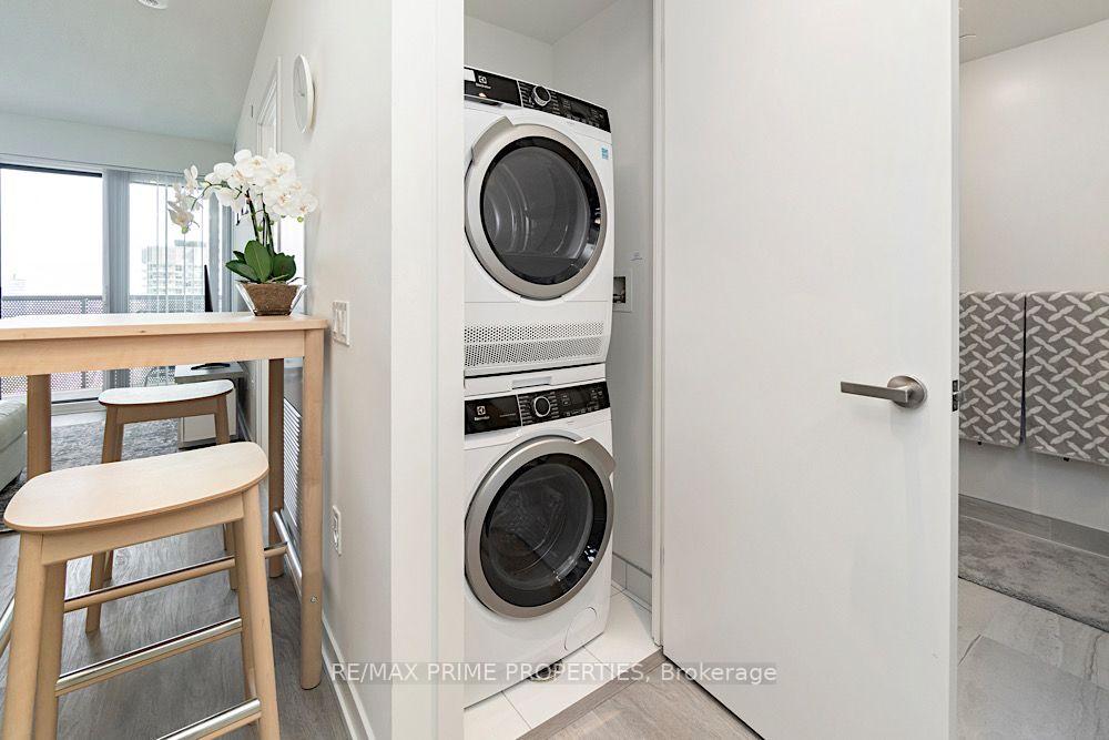 Photo 27 of Unit 4007, 55 Cooper Street, Toronto, Waterfront Communities — HOMEH