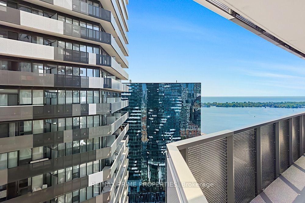 Photo 35 of Unit 4007, 55 Cooper Street, Toronto, Waterfront Communities — HOMEH