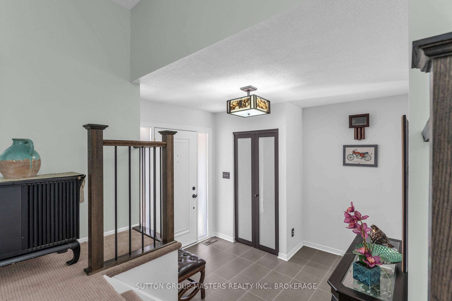 Photo 8 of 883 Ludgate Crescent, Kingston, South of Taylor-Kidd Blvd — HOMEH
