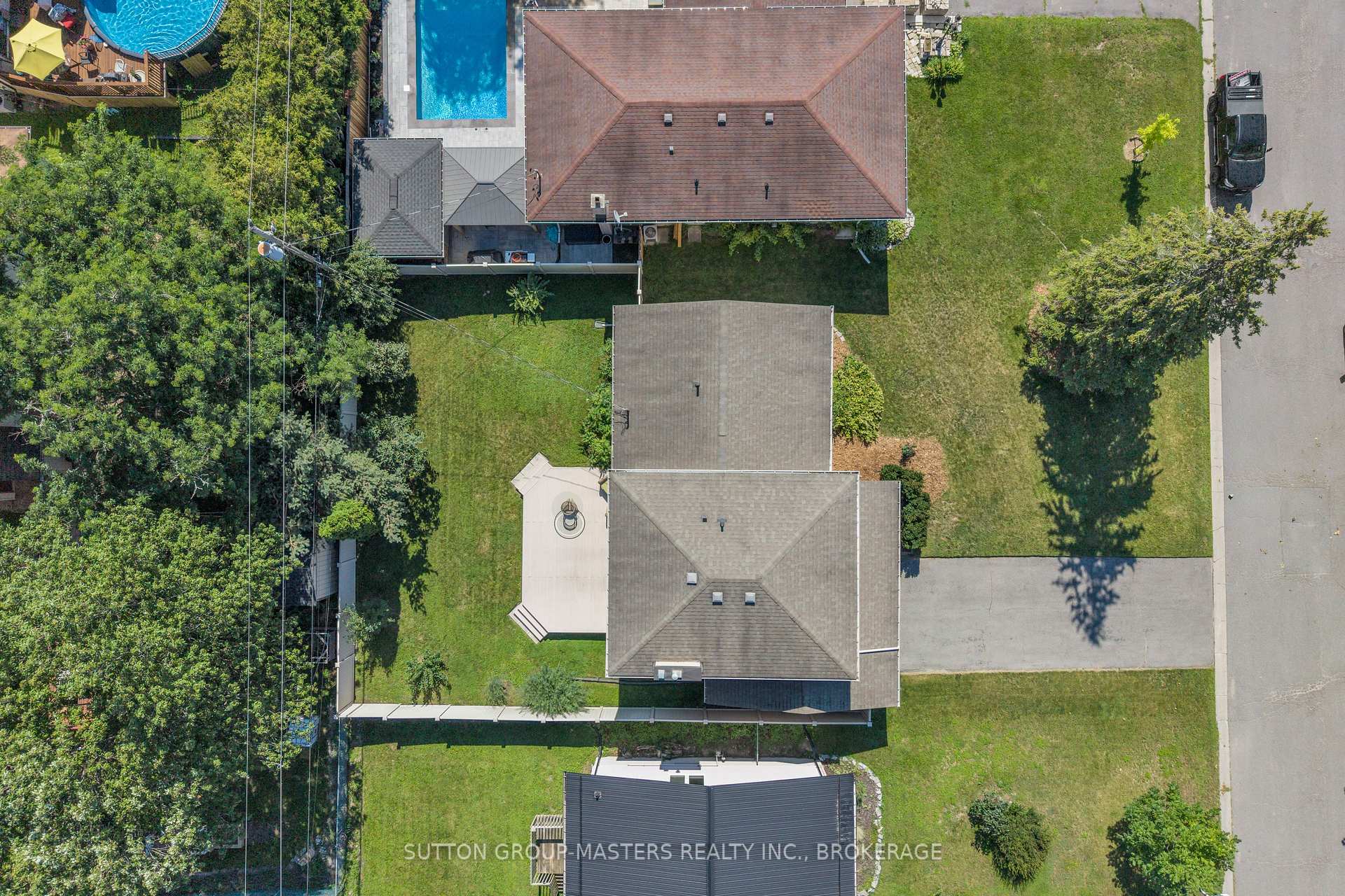 Photo 36 of 883 Ludgate Crescent, Kingston, South of Taylor-Kidd Blvd — HOMEH