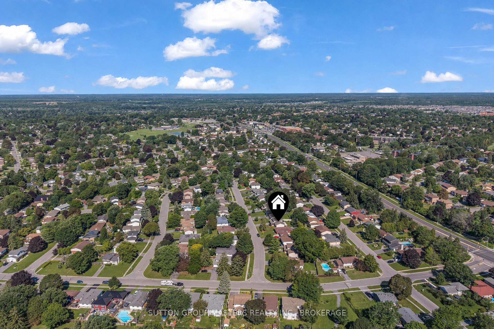 Photo 41 of 883 Ludgate Crescent, Kingston, South of Taylor-Kidd Blvd — HOMEH