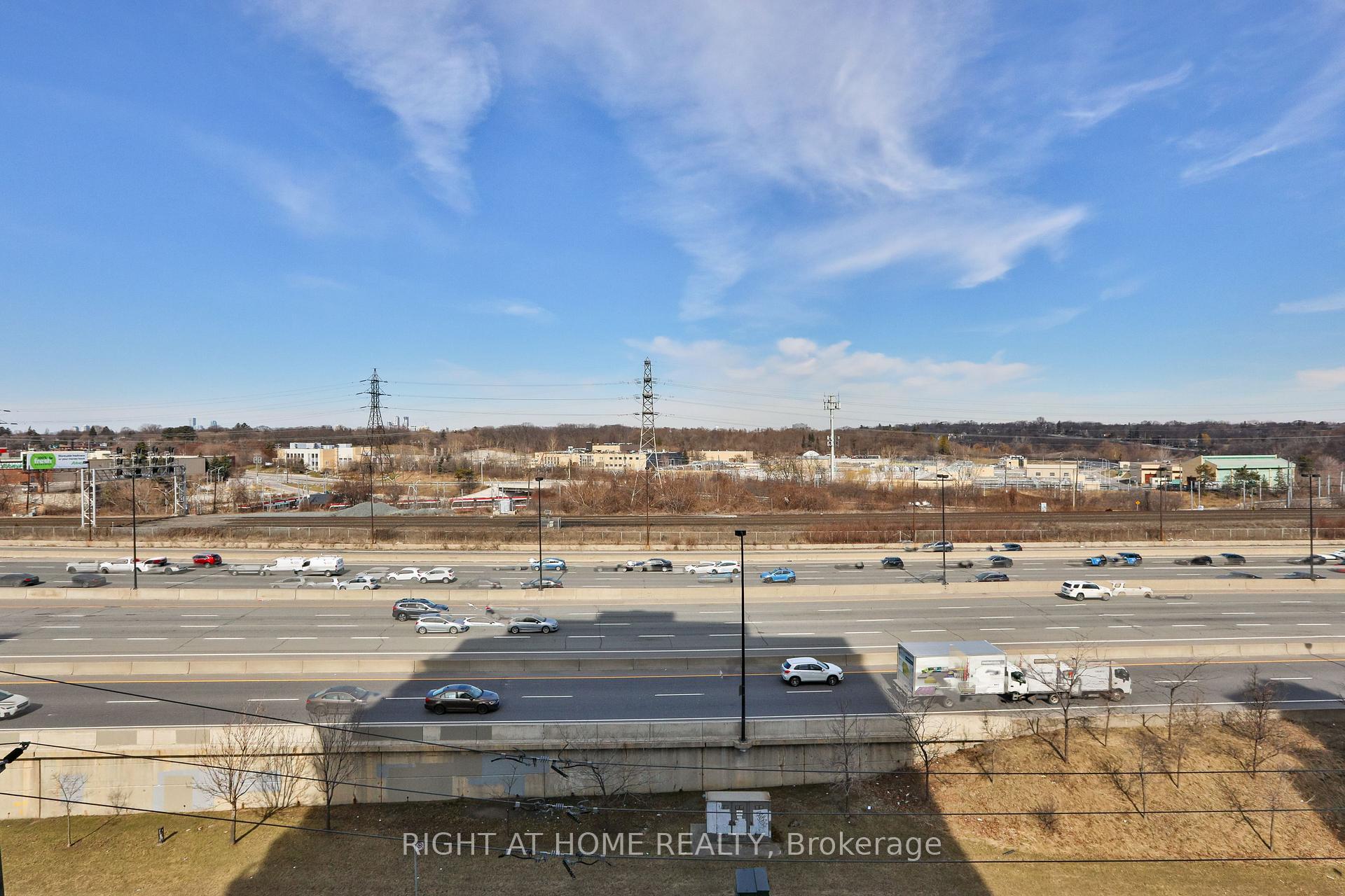 Photo 9 of Unit 707, 3 Marine Parade Drive, Etobicoke, Mimico — HOMEH