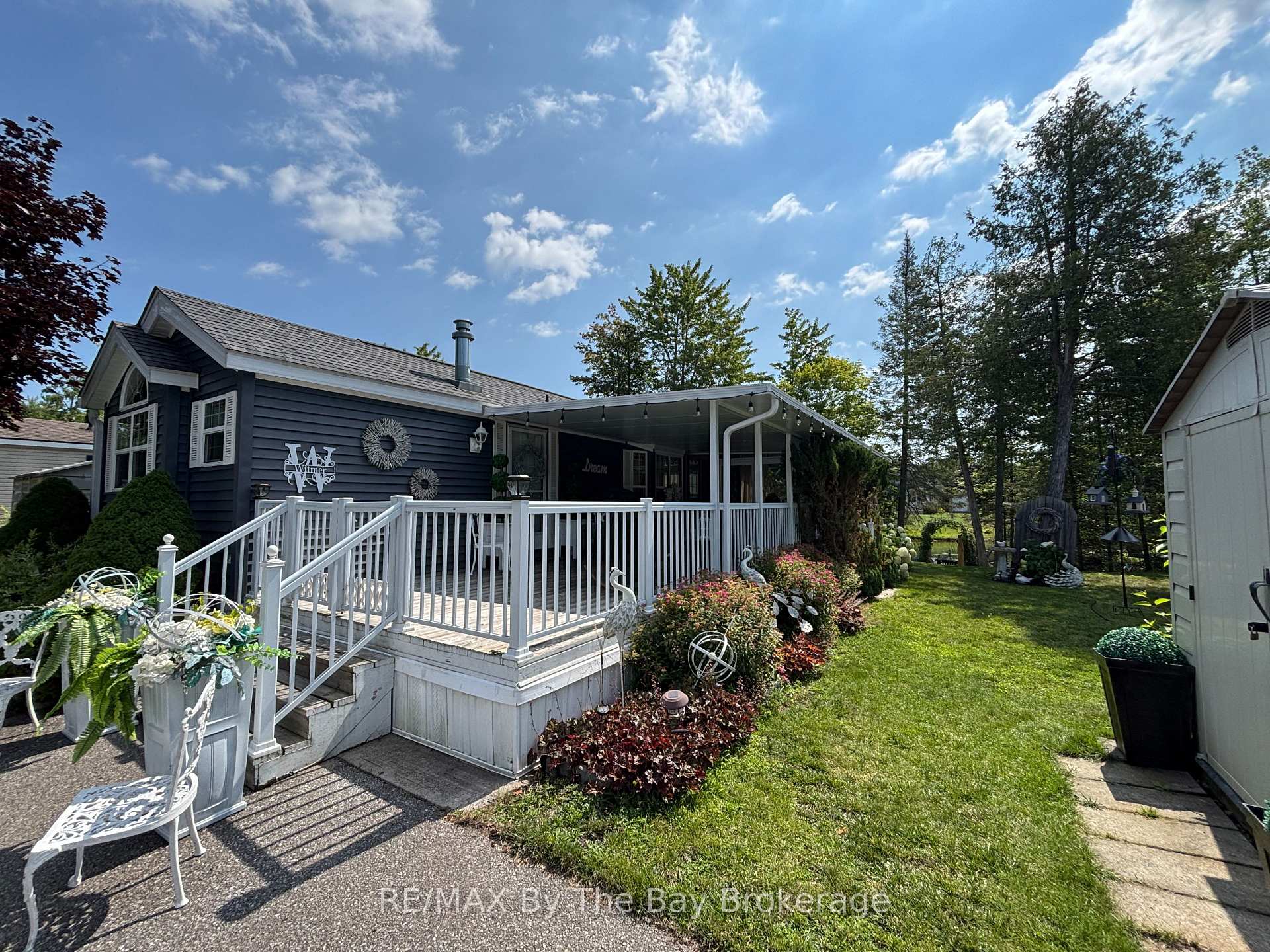 Photo of 9 White Pines Trail