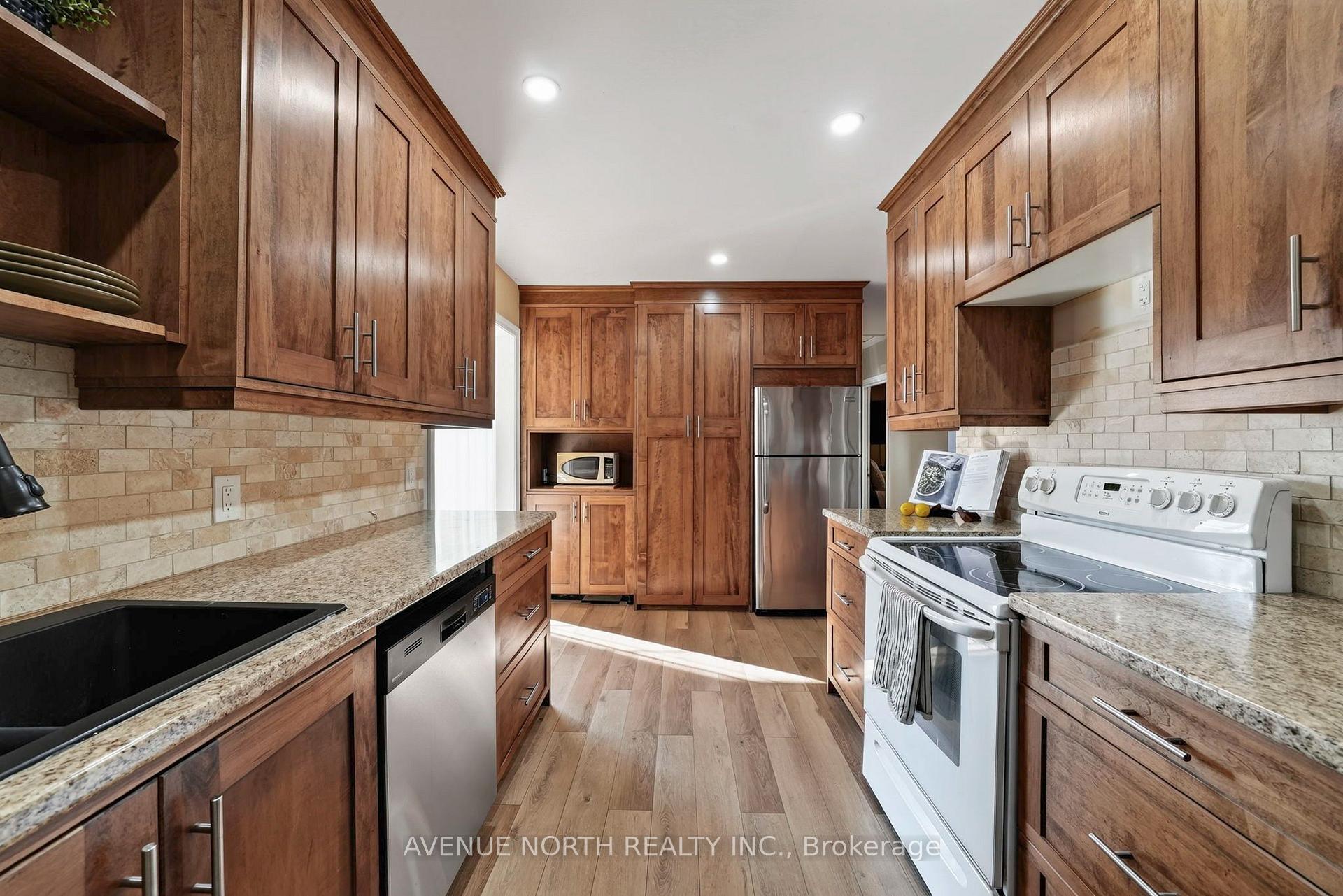 Photo 9 of 514 Rivier Place, Cornwall, Cornwall — HOMEH