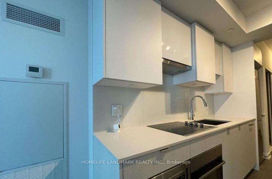 Photo 3 of Unit 1205, 99 Broadway Avenue, Toronto, Mount Pleasant West — HOMEH