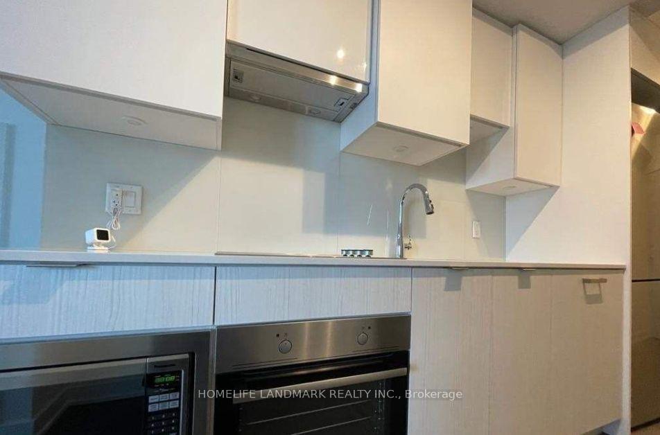 Photo 6 of Unit 1205, 99 Broadway Avenue, Toronto, Mount Pleasant West — HOMEH