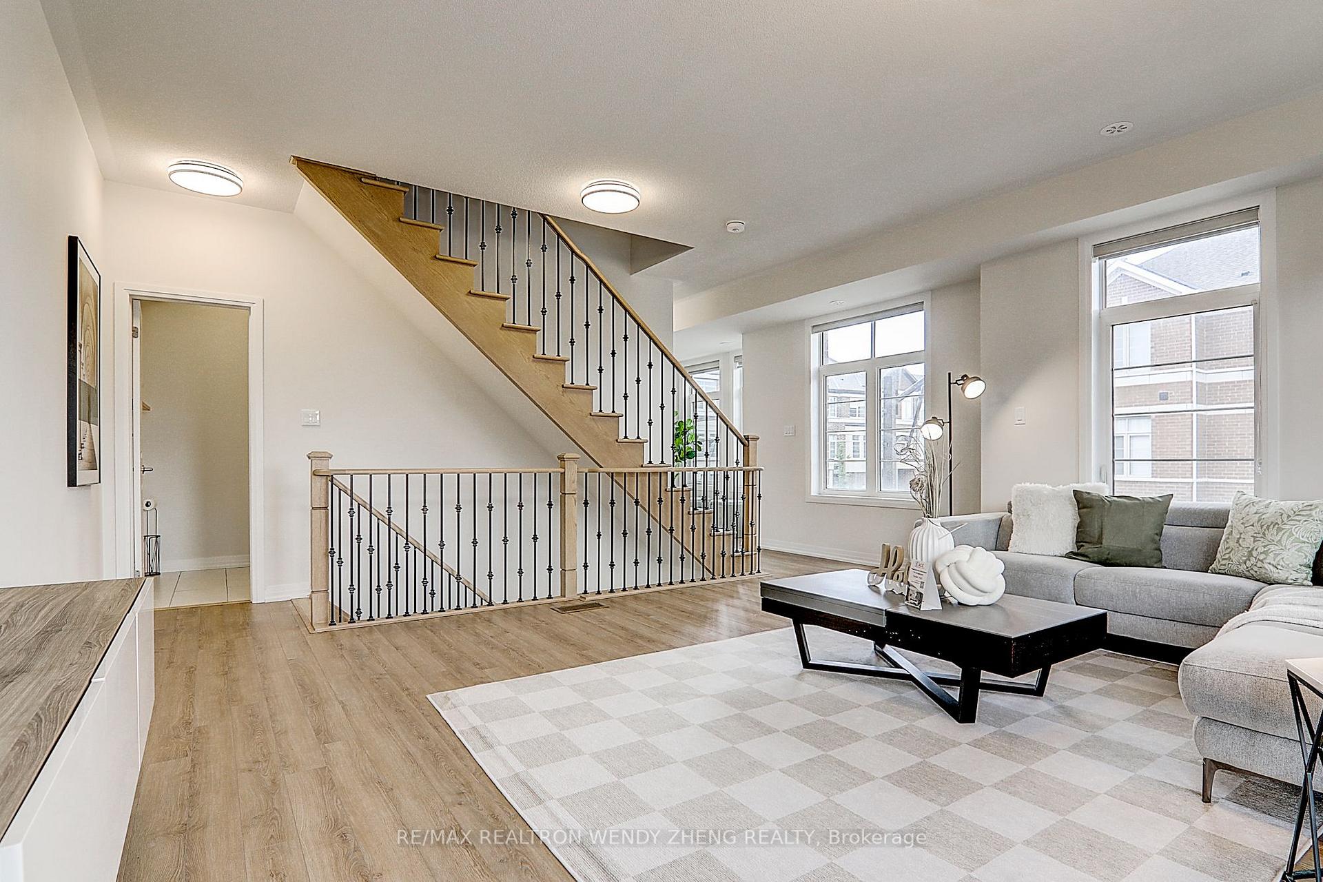 Photo 12 of 22 Sissons Way, Markham, Cedar Grove — HOMEH
