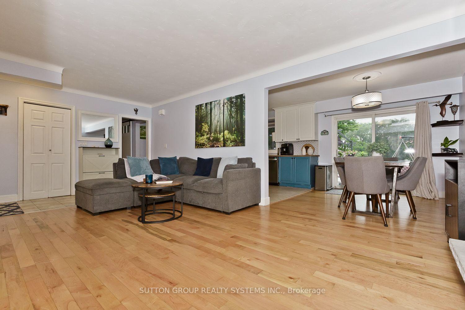 Photo 9 of 55 Richelieu Drive, St. Catharines, Vine/Linwell — HOMEH
