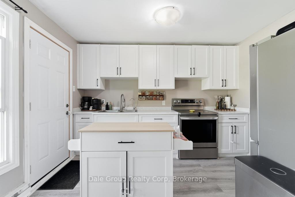 Photo 10 of Unit 45, 45 Charles Street, Huron East, Vanastra — HOMEH